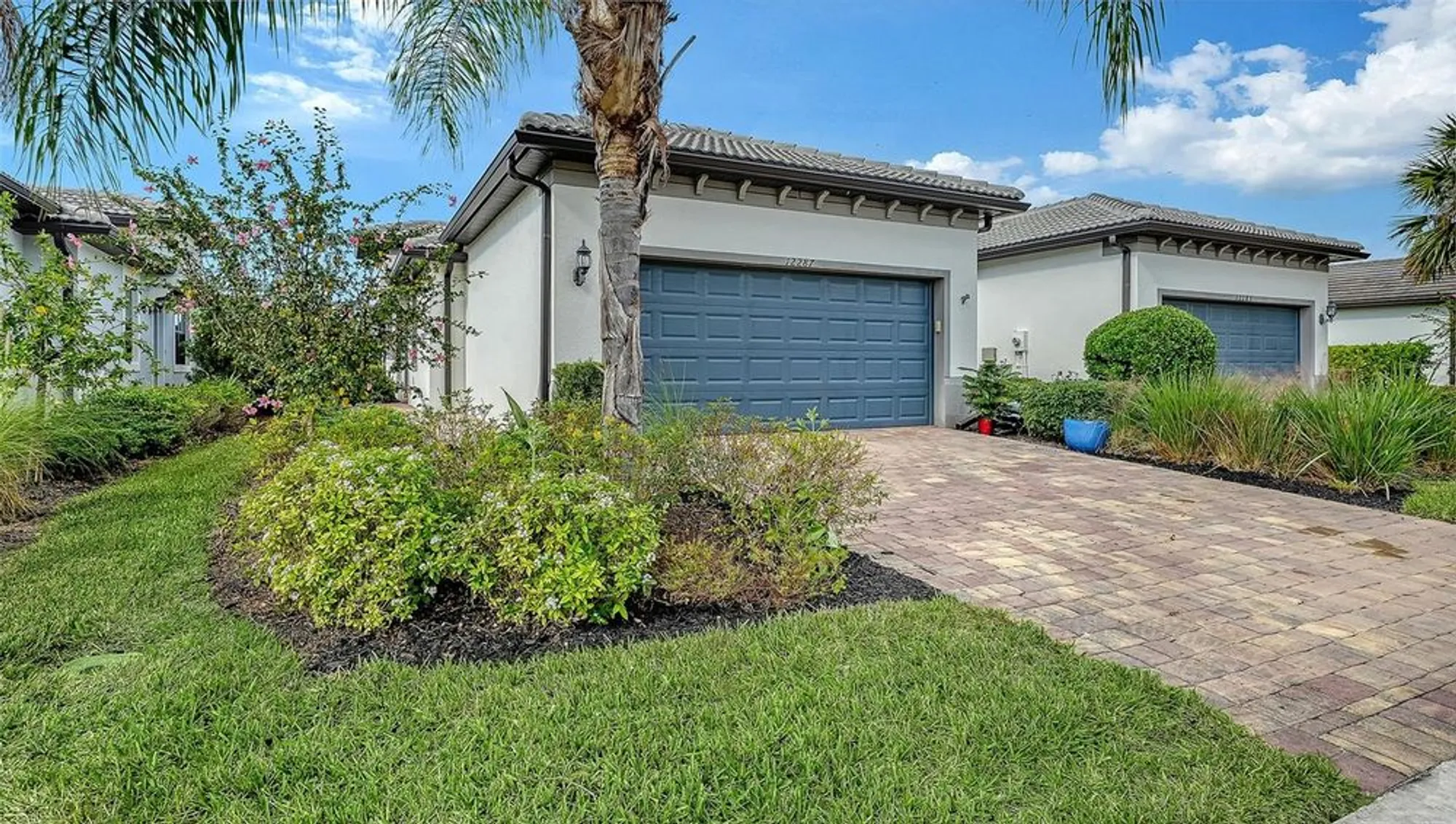 Property Slideshow image 6 of 53 | 12287 myrtle bay ct, Sarasota, FL, 34238