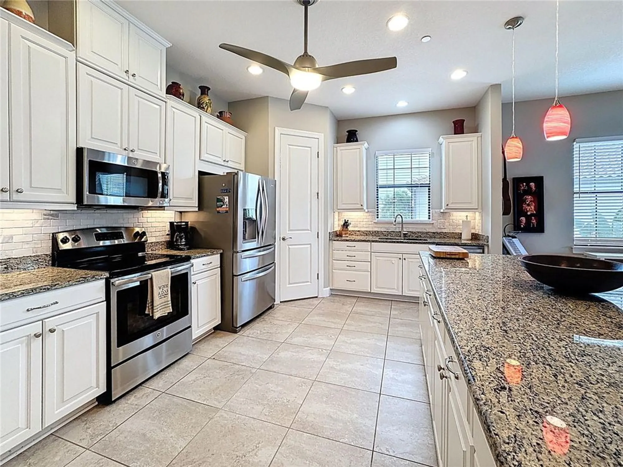 Property Slideshow image 10 of 55 | 13514 messina loop 102, Bradenton, FL, 34211
