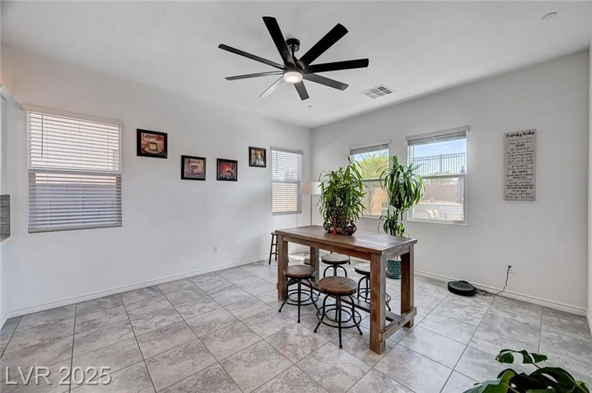 Property Slideshow image 14 of 99 | 33 reverie heights ave, Henderson, NV, 89011