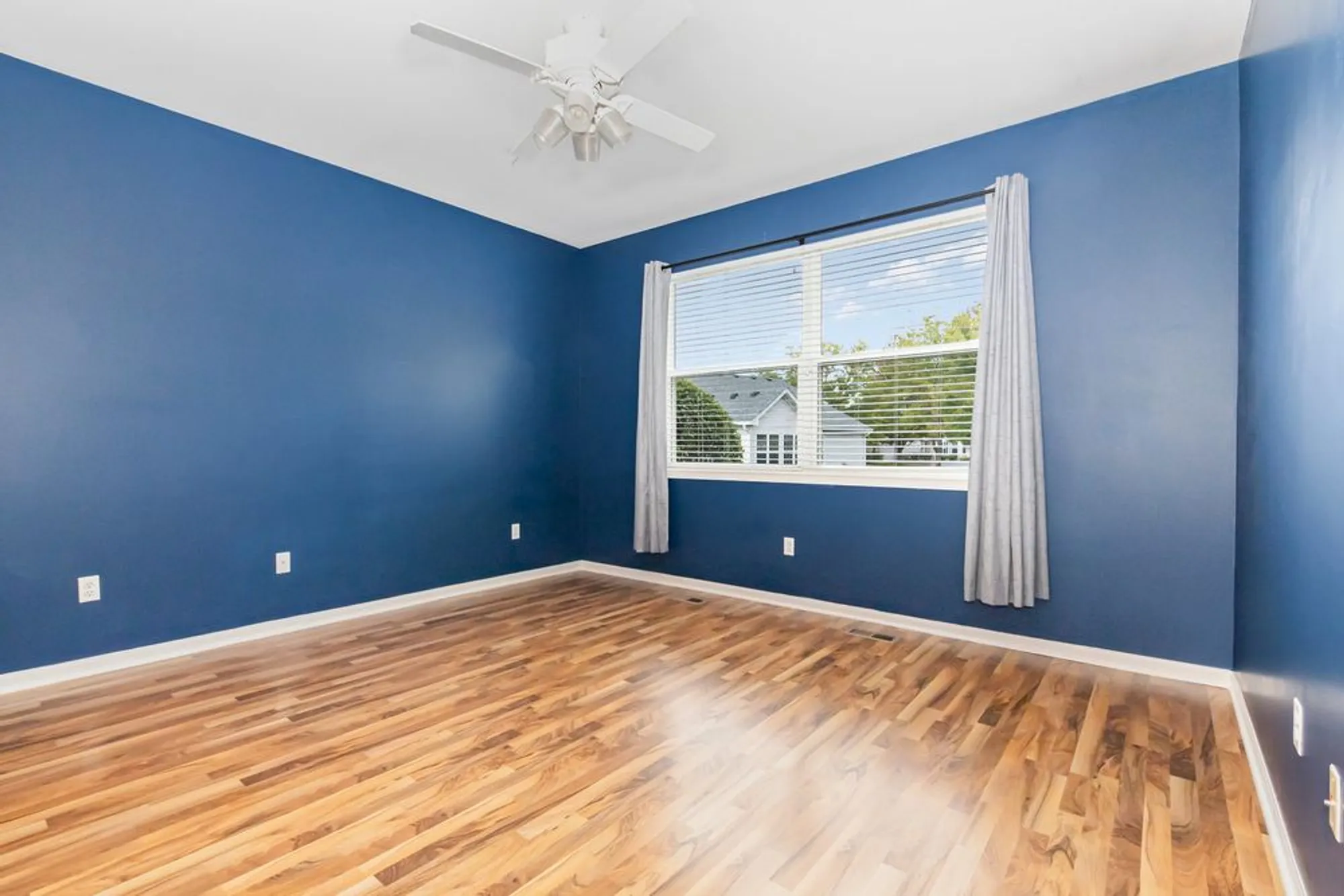 Property Slideshow image 8 of 16 | 1532 w cadillac cir, Romeoville, IL, 60446