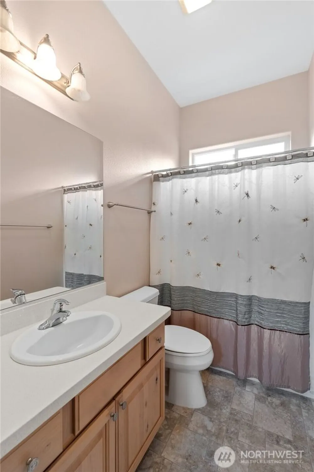 Property Slideshow image 29 of 40 | 4420 vashon dr, Lacey, WA, 98516