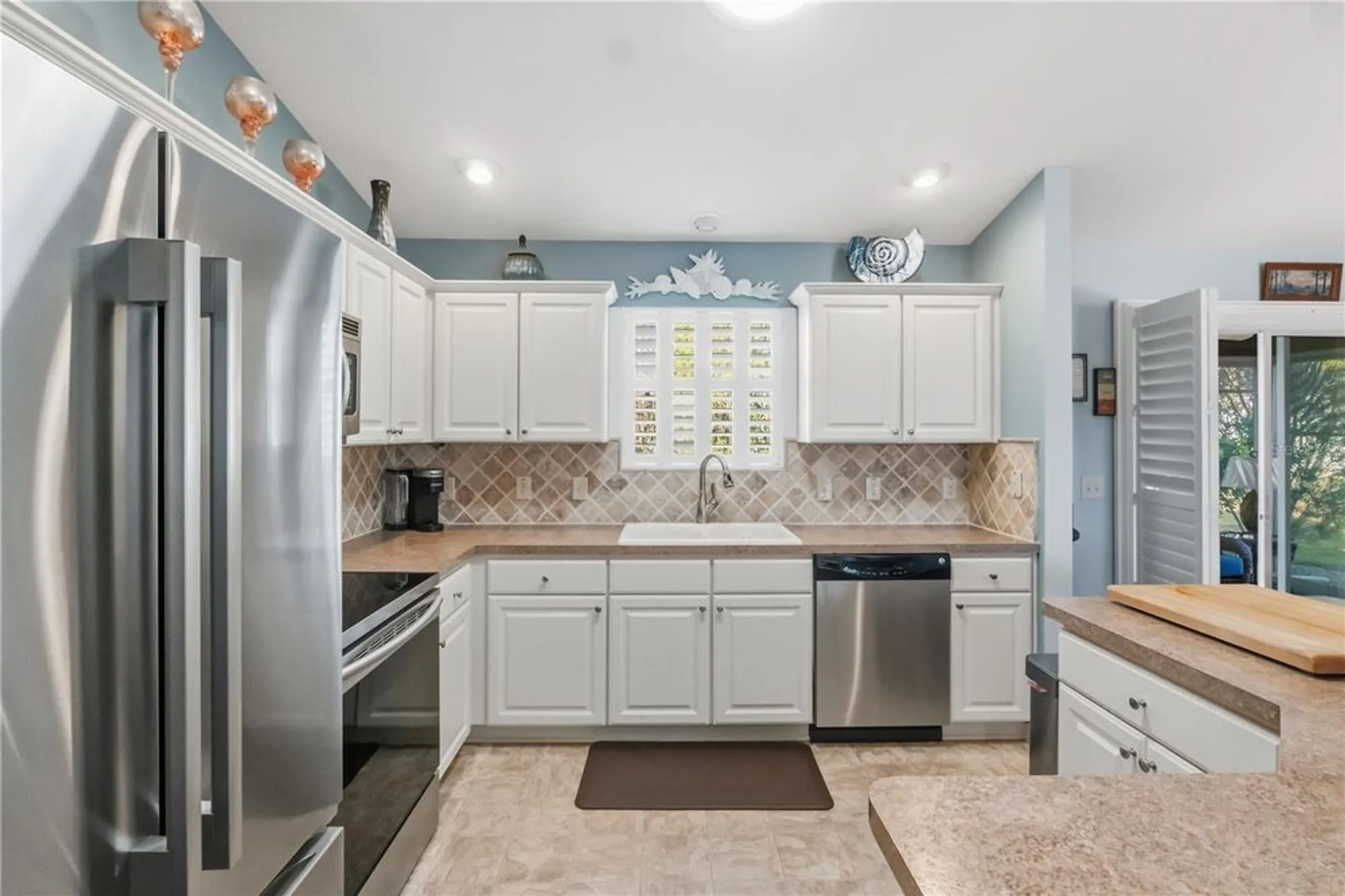 Property Slideshow image 8 of 23 | 2469 eldon pl, The Villages, FL, 32162