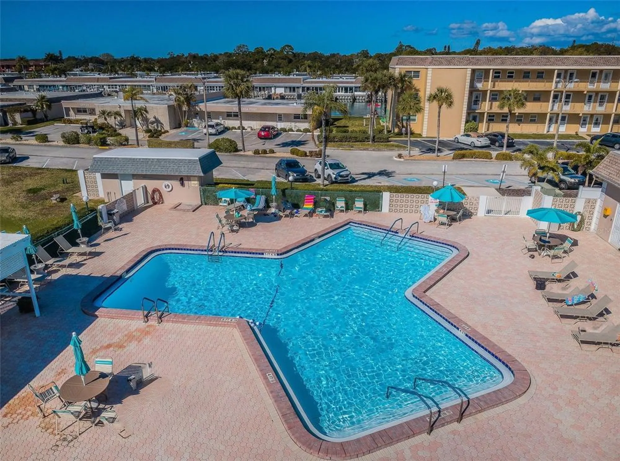 Property Slideshow image 65 of 89 | 1 boca ciega point blvd apt 314, Saint Petersburg, FL, 33708