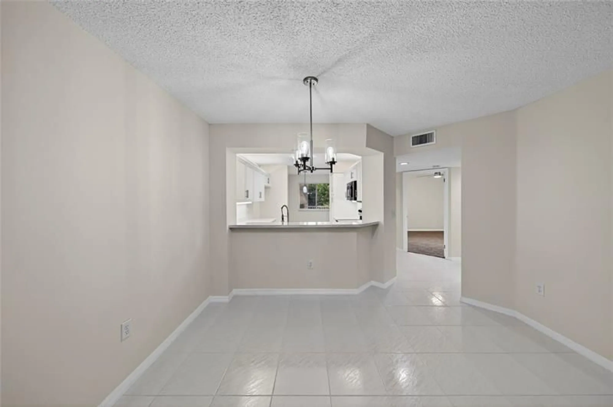 Property Slideshow image 13 of 39 | 7882 trent dr 310, Tamarac, FL, 33321