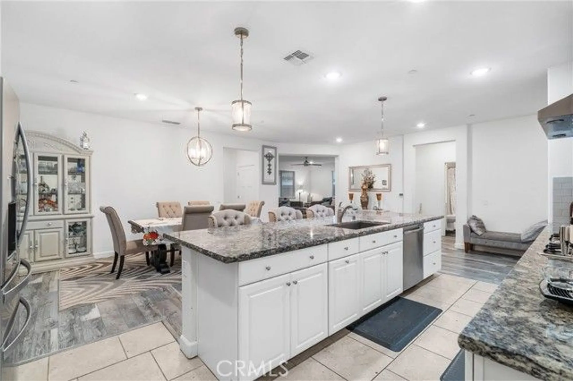 Property Slideshow image 34 of 40 | 9276 red thistle ct, Sacramento, CA, 95829