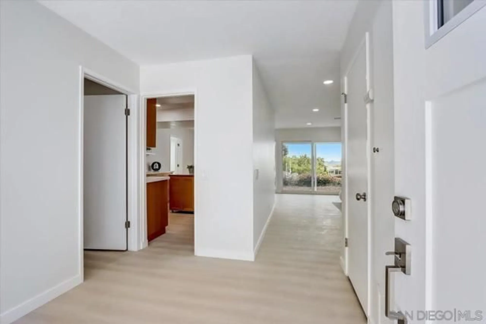 Property Slideshow image 8 of 43 | 3808 vista campana 38, Oceanside, CA, 92057