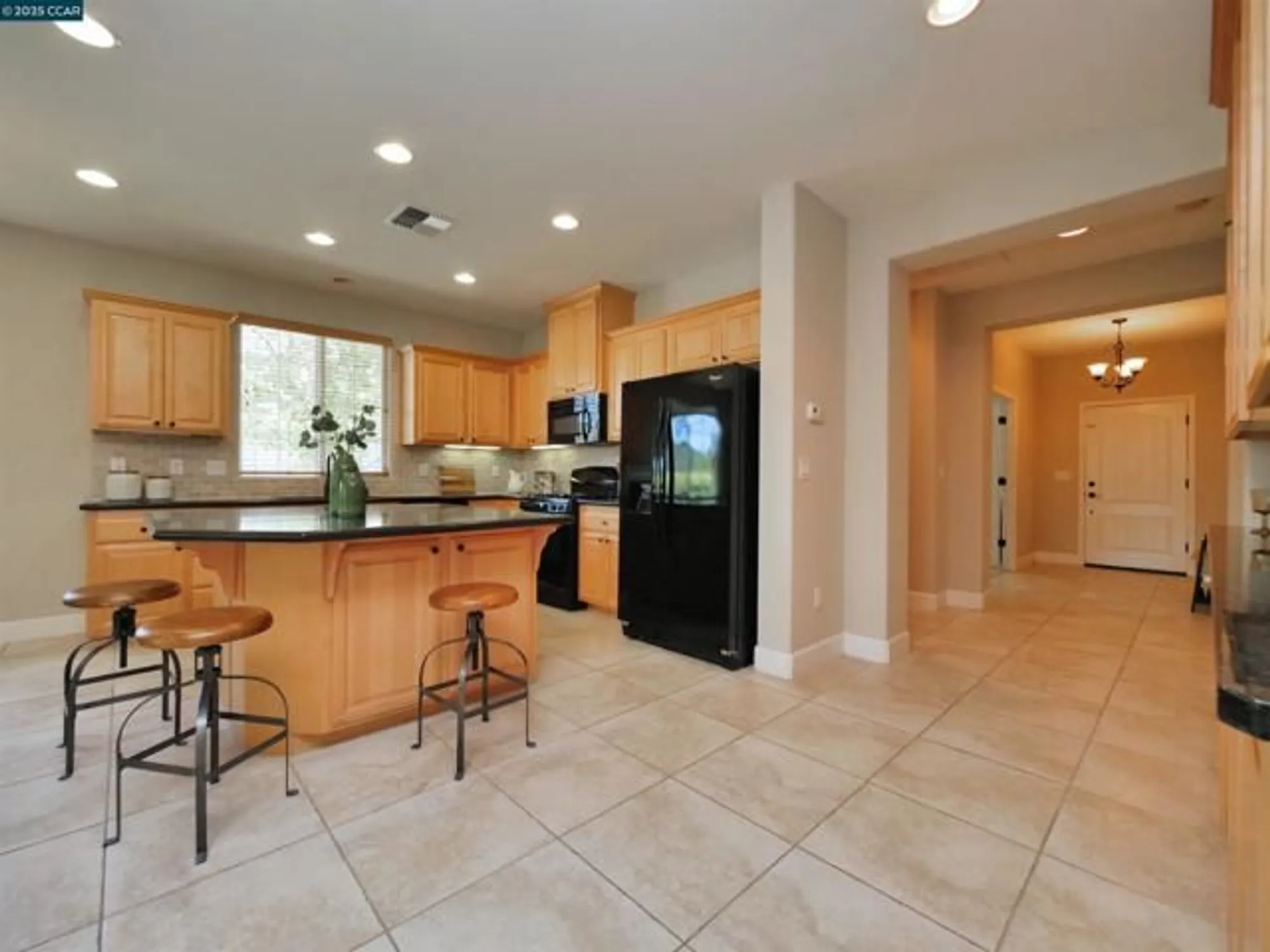Property Slideshow image 15 of 60 | 335 suez canal ln, Sacramento, CA, 95834
