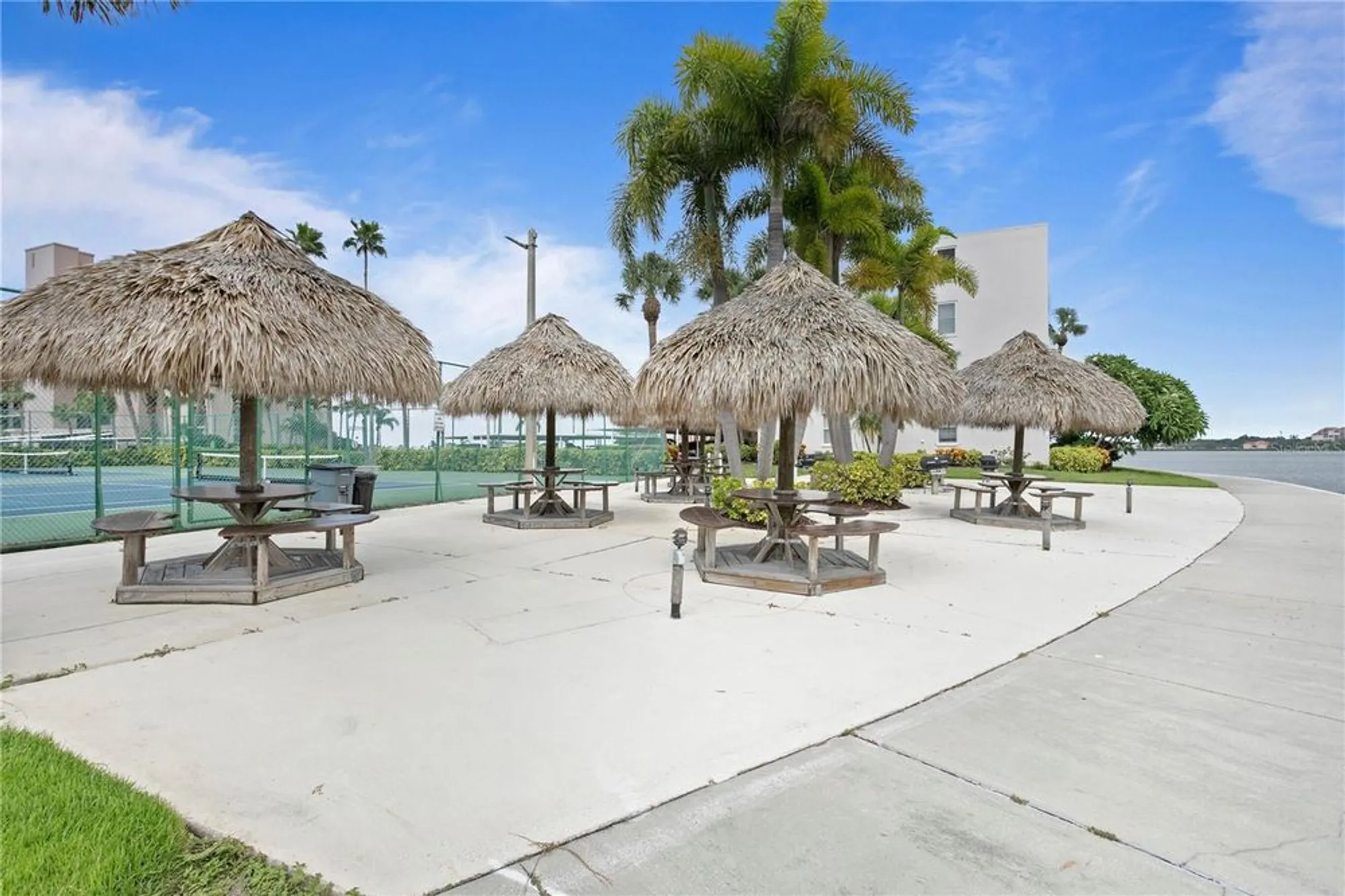 Property Slideshow image 72 of 73 | 7400 sun island dr 407, South Pasadena, FL, 33707