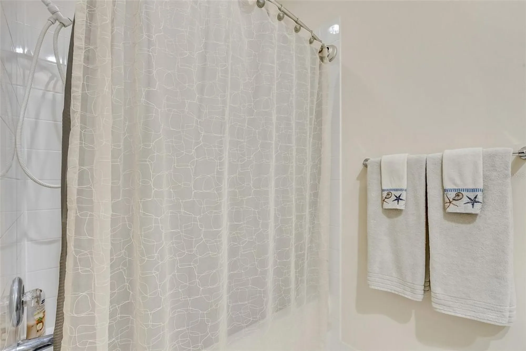 Property Slideshow image 27 of 54 | 7812 bergamo ave, Sarasota, FL, 34238