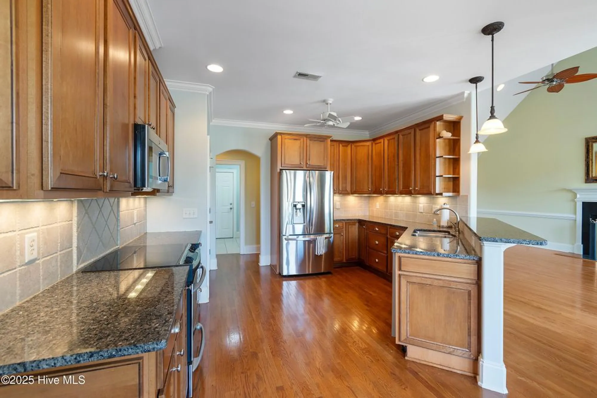 Property Slideshow image 14 of 52 | 3675 w medinah ave, Southport, NC, 28461