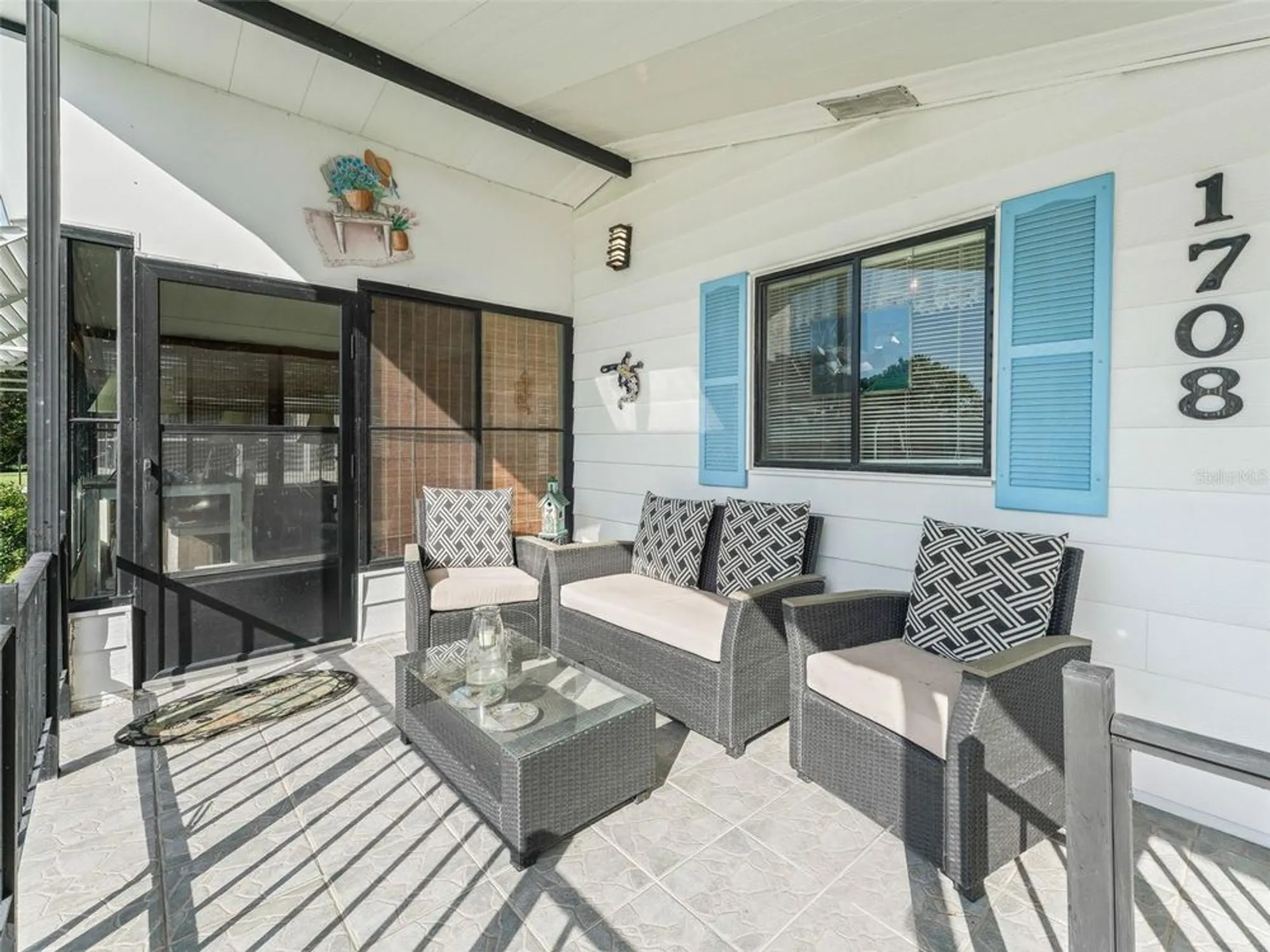 Property Slideshow image 3 of 37 | 1708 lauren ln, Lady Lake, FL, 32159