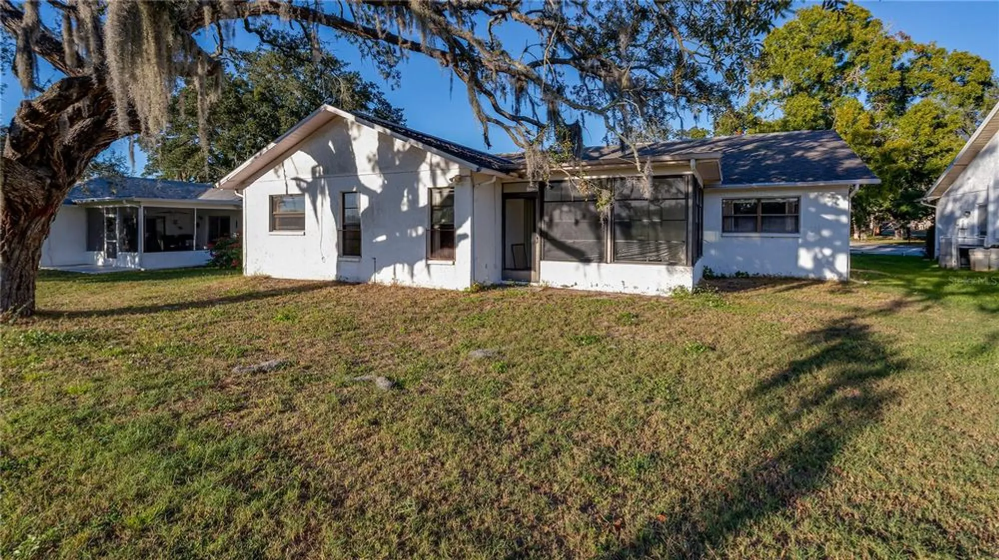 Property Slideshow image 6 of 39 | 10733 fallen leaf ln, Port Richey, FL, 34668