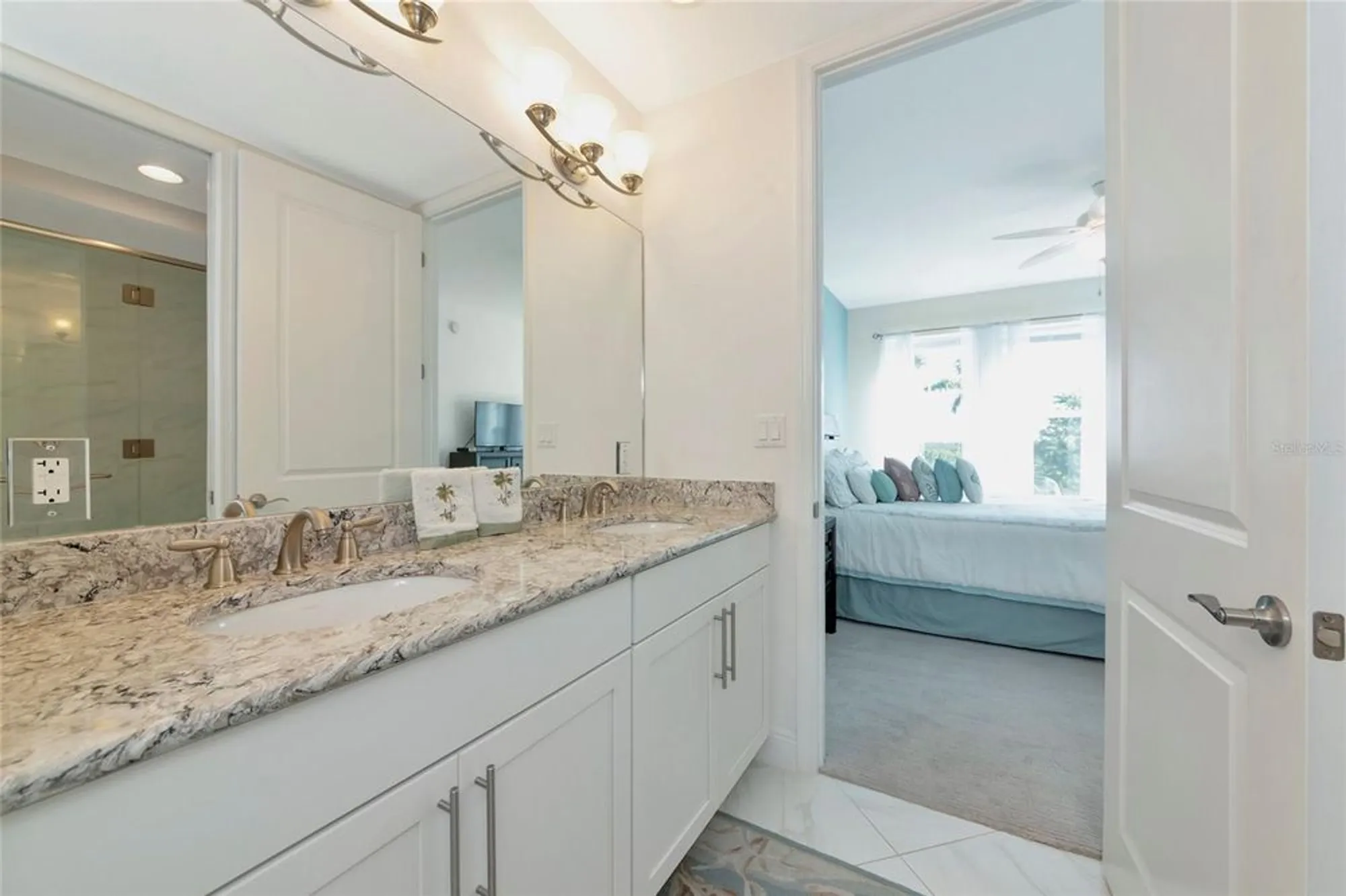 Property Slideshow image 17 of 78 | 395 aruba cir 203, Bradenton, FL, 34209
