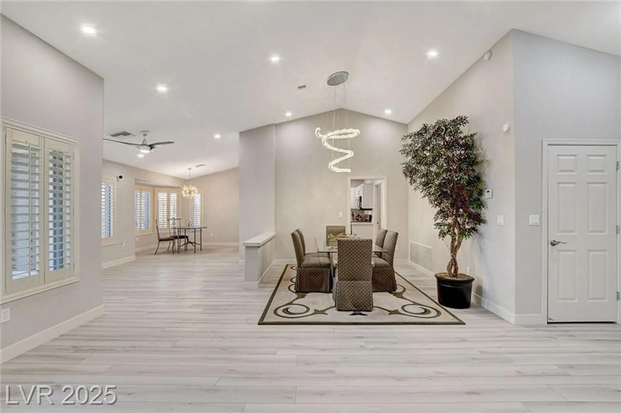 Property Slideshow image 7 of 42 | 10044 woodhouse dr, Las Vegas, NV, 89134