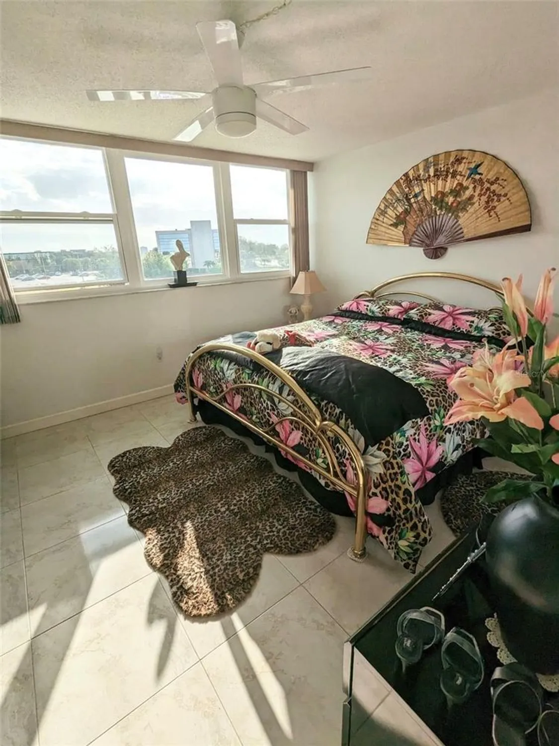Property Slideshow image 5 of 22 | 7465 bay island dr 312, South Pasadena, FL, 33707