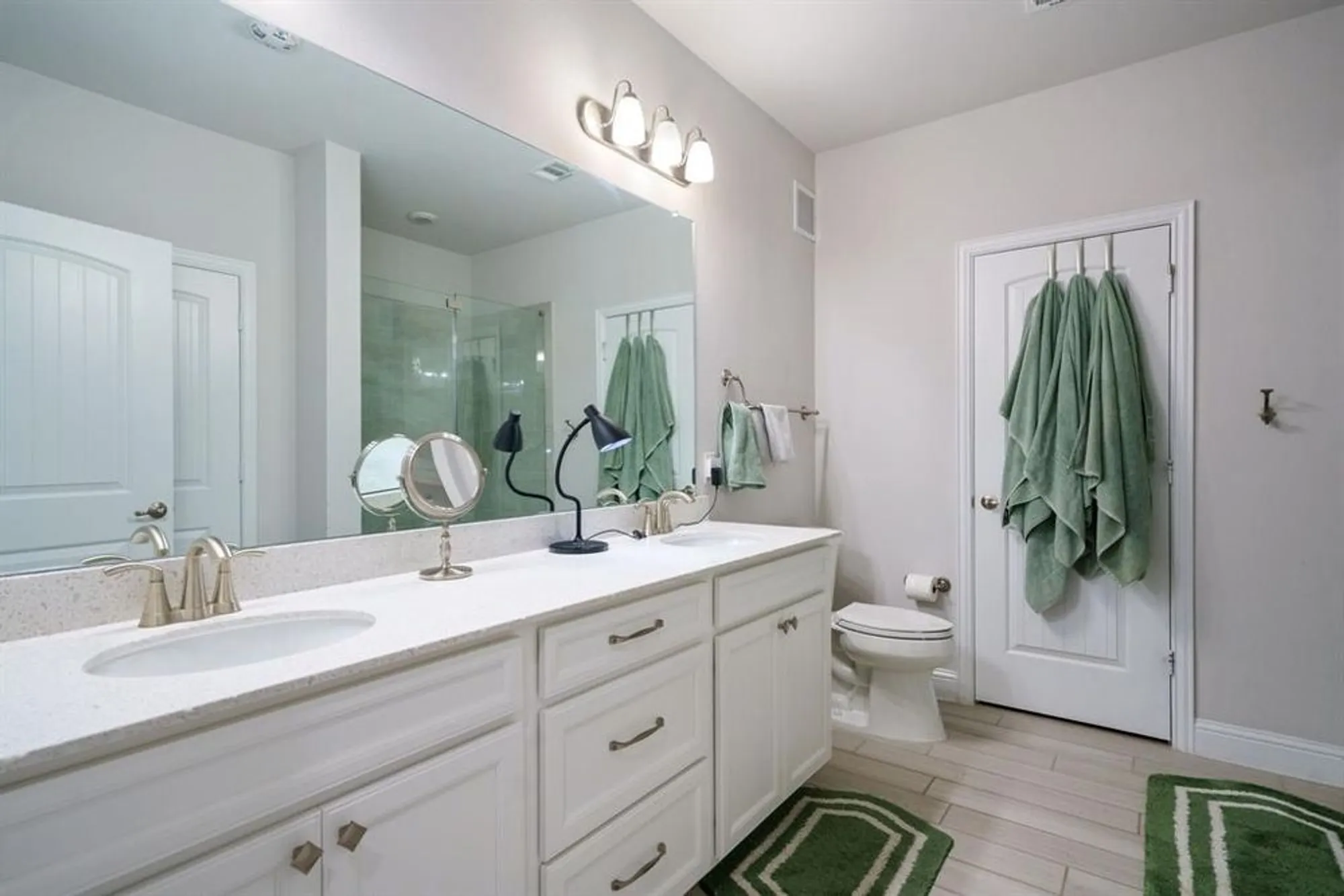 Property Slideshow image 15 of 35 | 651 n watters rd apt 1101, Allen, TX, 75013