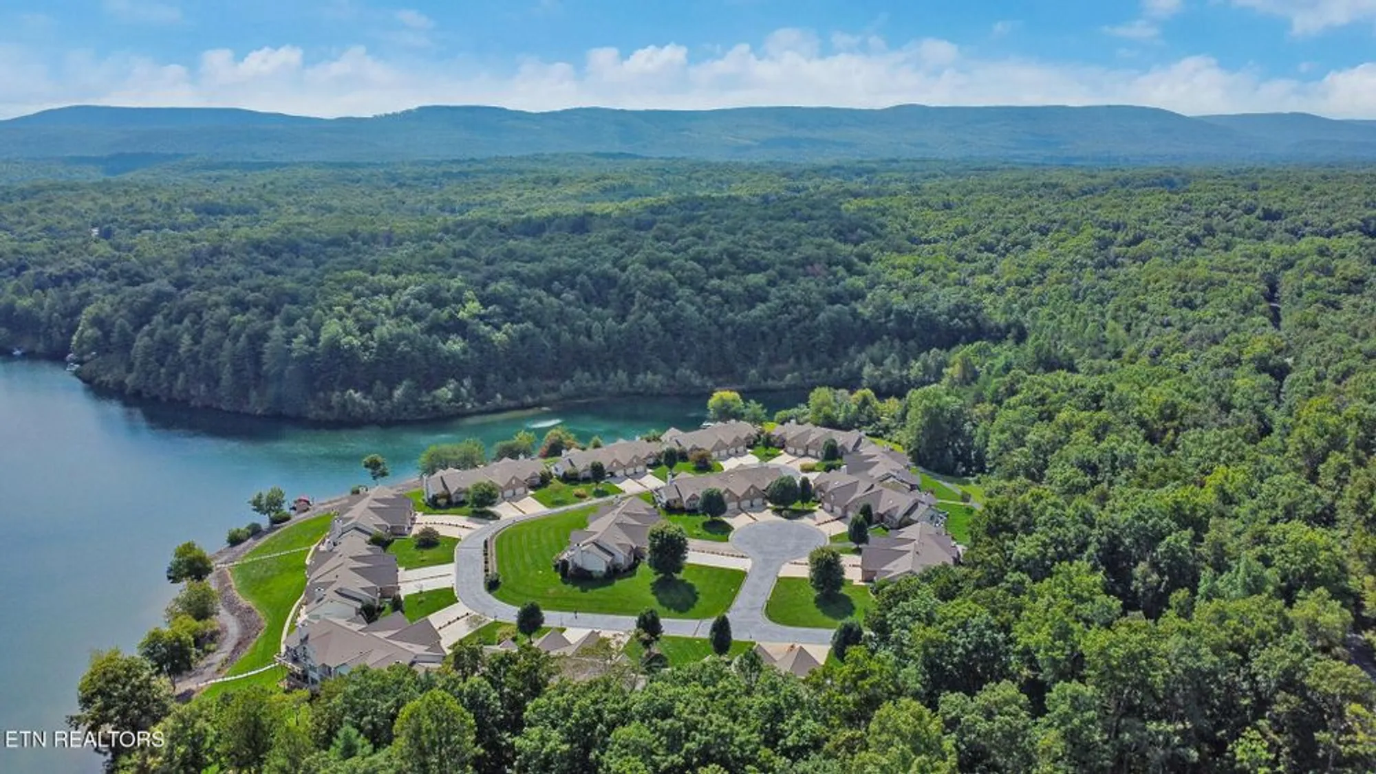 Property Slideshow image 47 of 52 | 123 lafayette pt apt 1, Crossville, TN, 38558