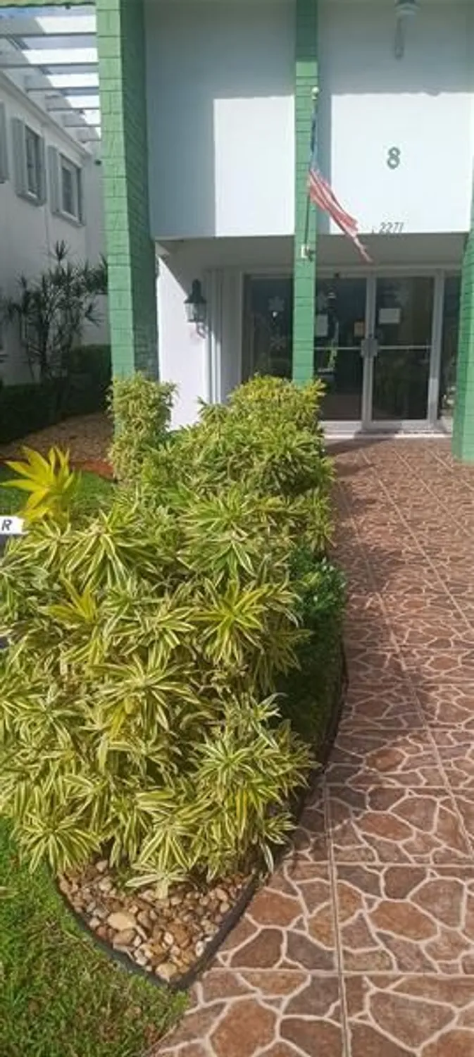 Property Slideshow image 1 of 8 | 2271 nw 48th ter 207, Lauderhill, FL, 33313