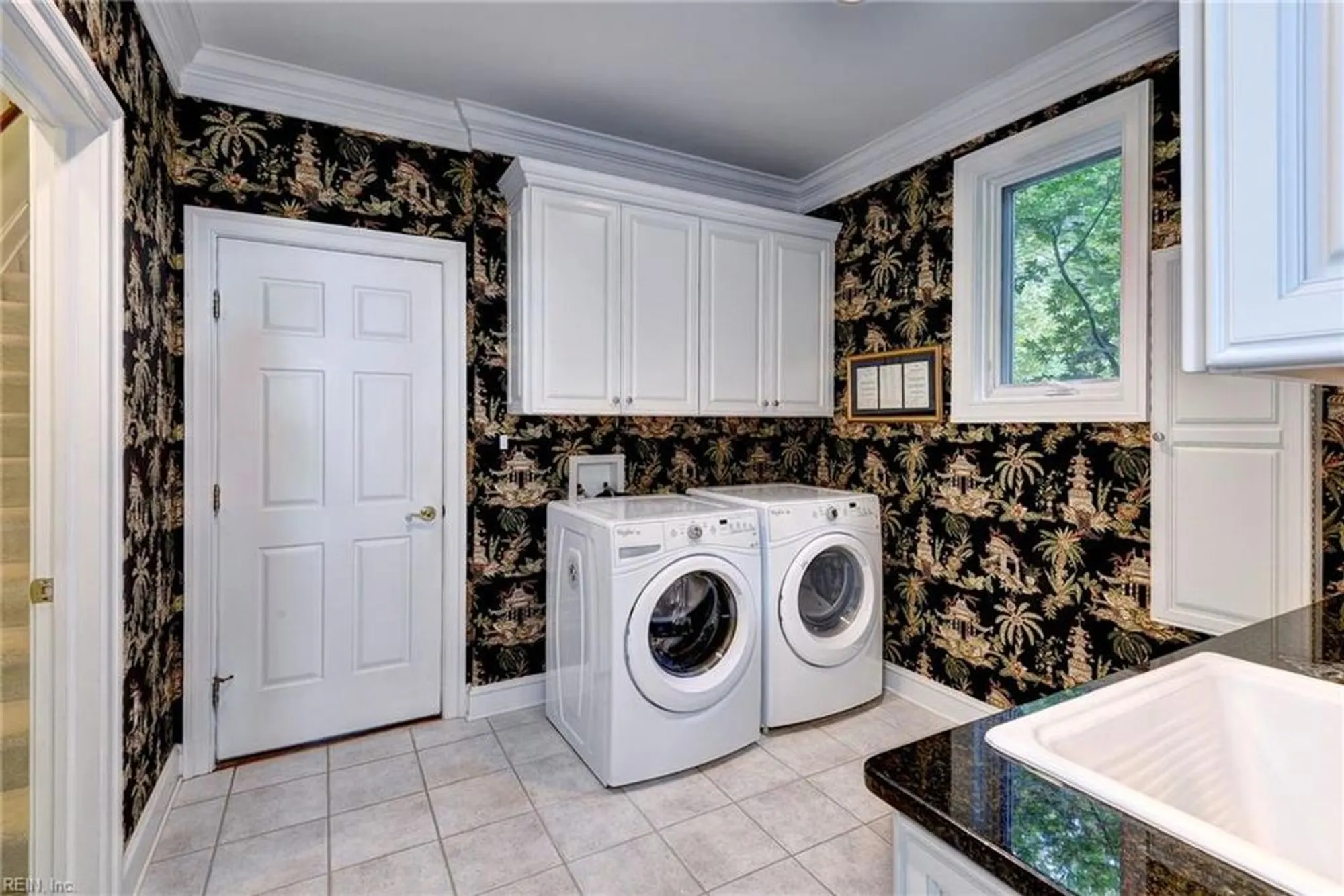 Property Slideshow image 14 of 34 | 215 rivers edge a, Williamsburg, VA, 23185
