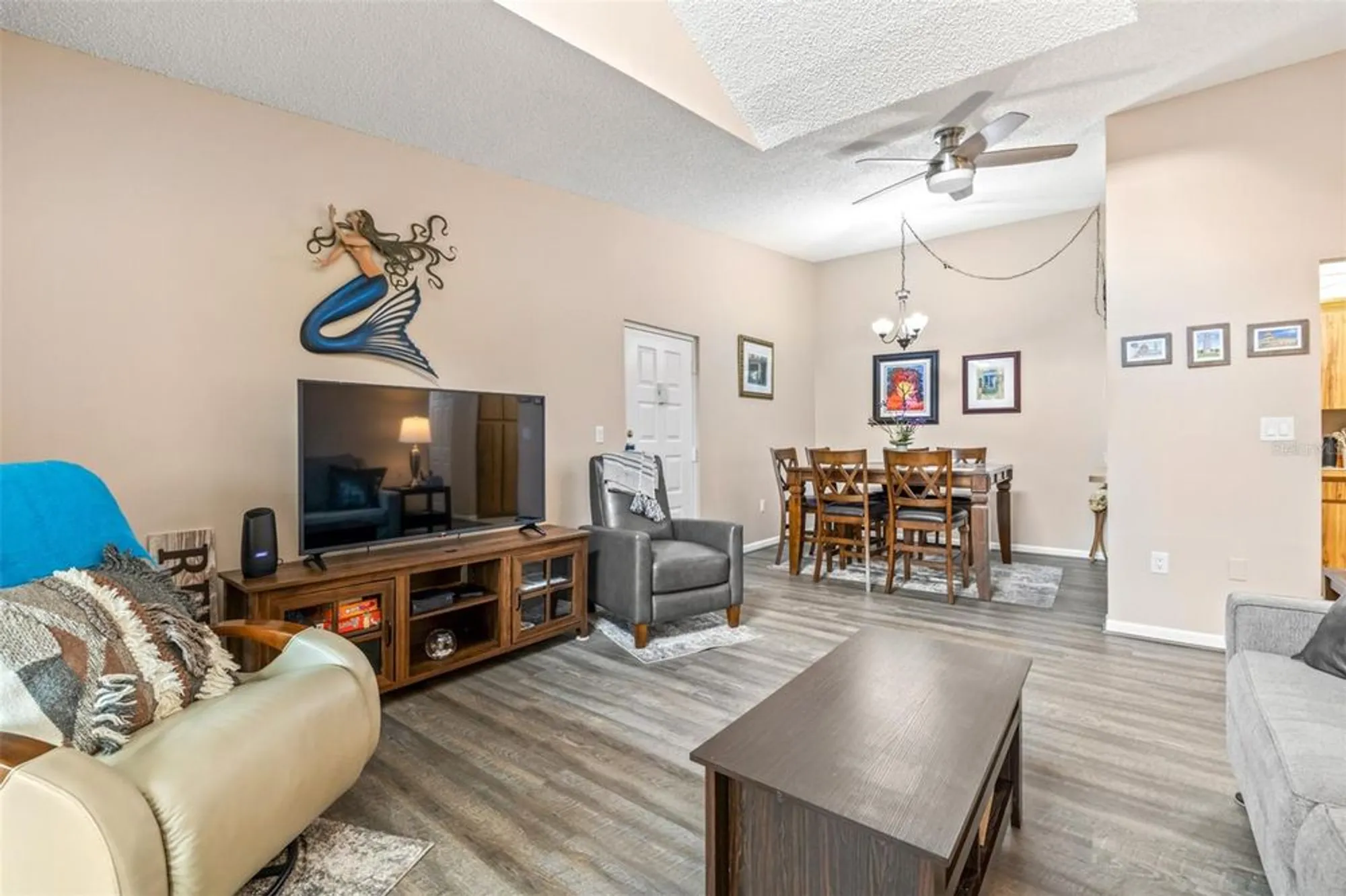 Property Slideshow image 7 of 34 | 1871 pine ridge way w apt h3, Palm Harbor, FL, 34684