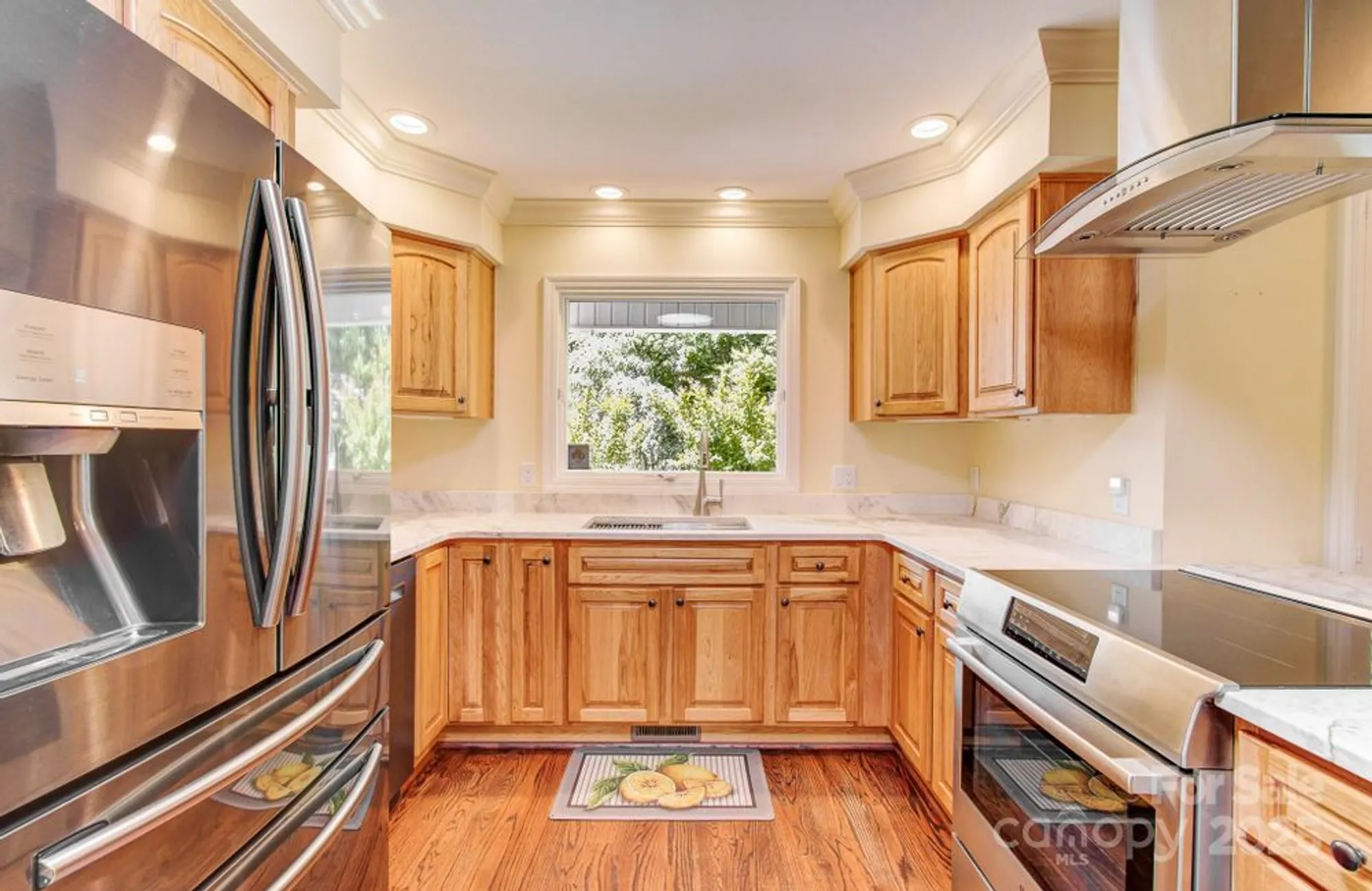 Property Slideshow image 4 of 38 | 305 e high point ln, Hendersonville, NC, 28791