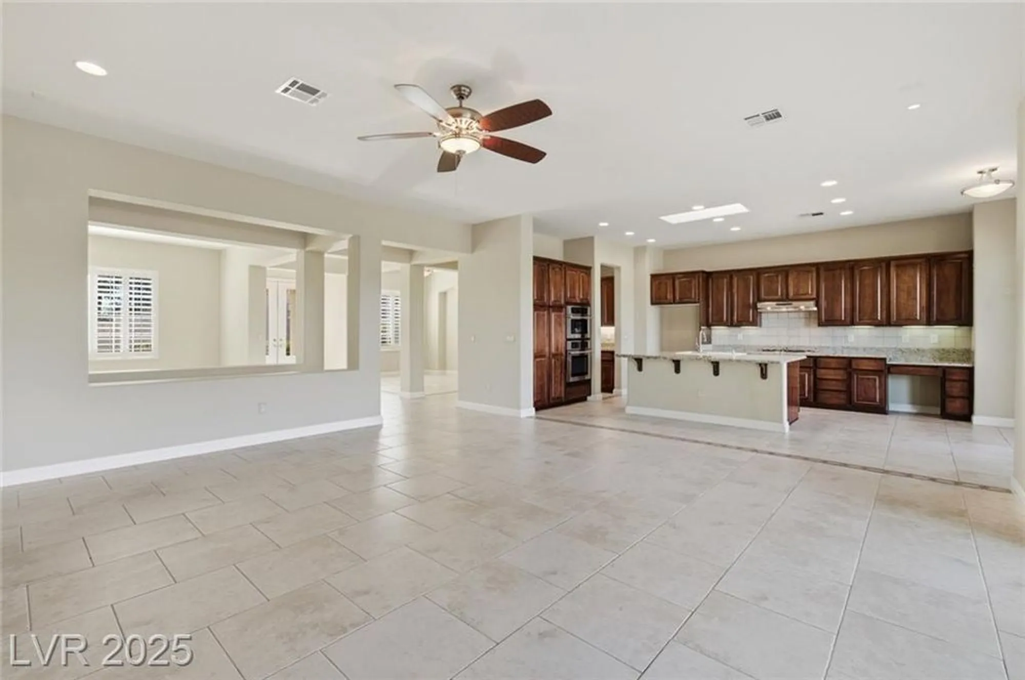 Property Slideshow image 20 of 84 | 10286 rio de thule ln, Las Vegas, NV, 89135