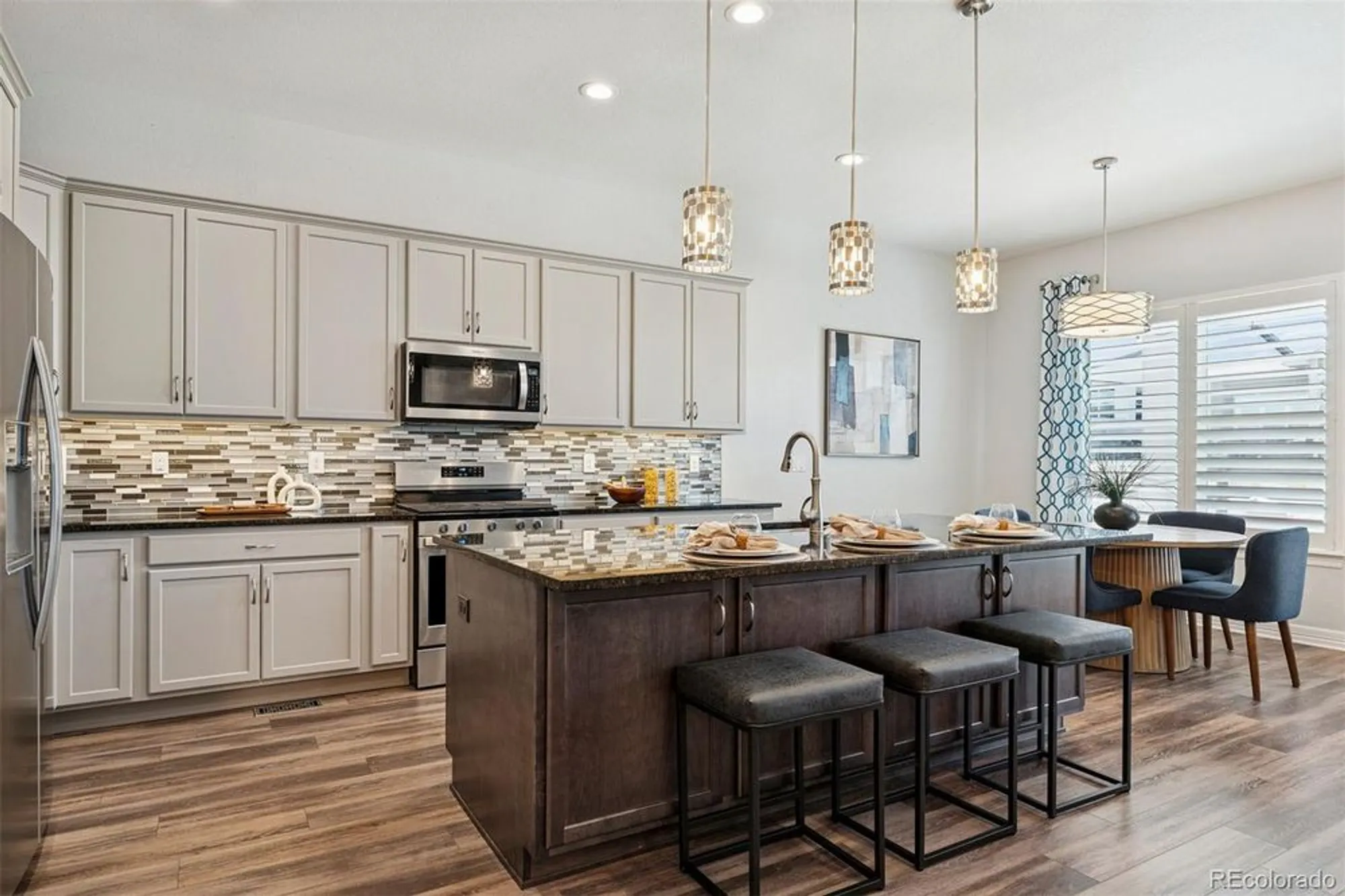 Property Slideshow image 9 of 50 | 532 woodroot cir, Castle Rock, CO, 80104