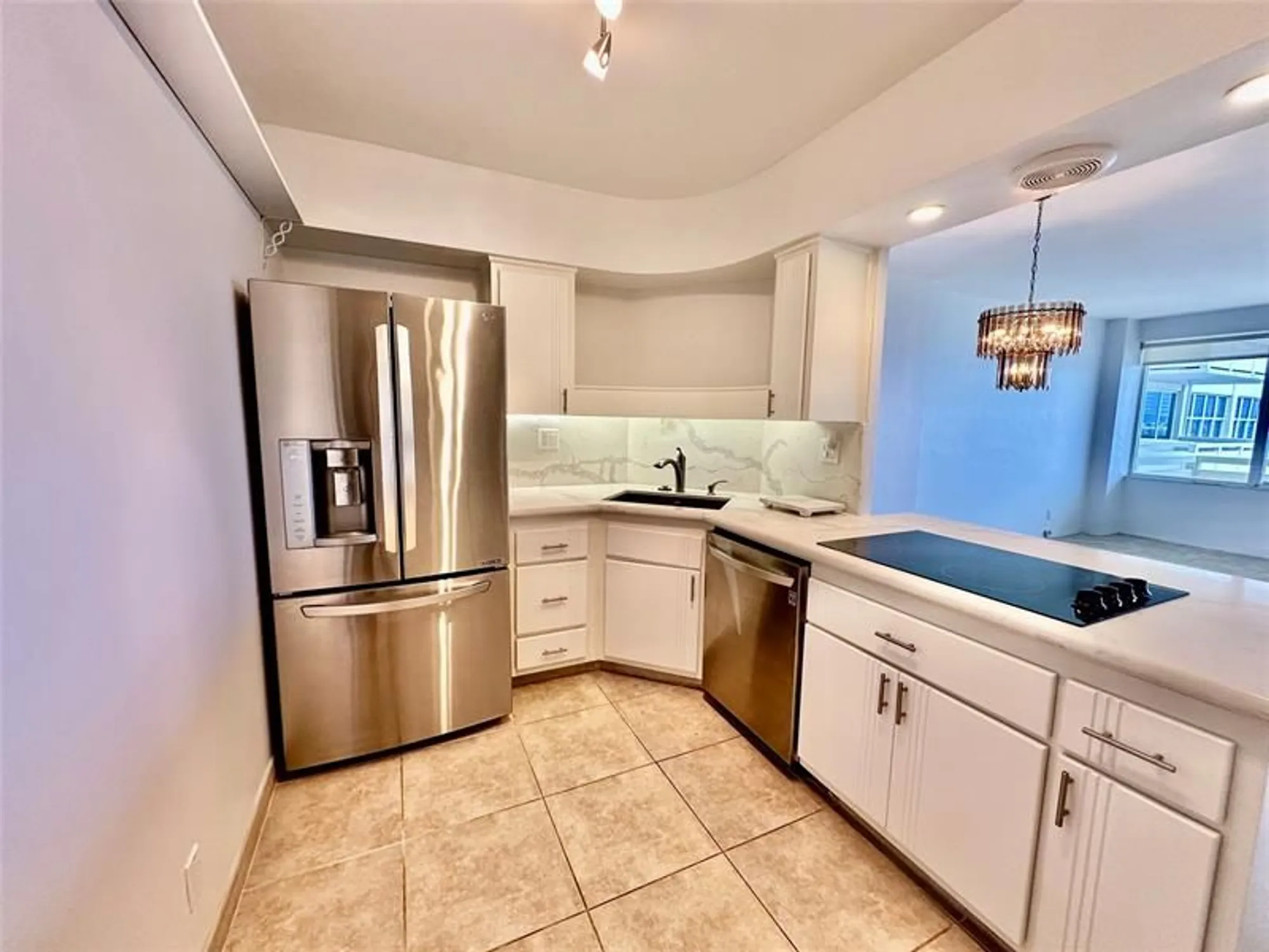 Property Slideshow image 19 of 45 | 3200 ne 36th st apt 1412a, Fort Lauderdale, FL, 33308