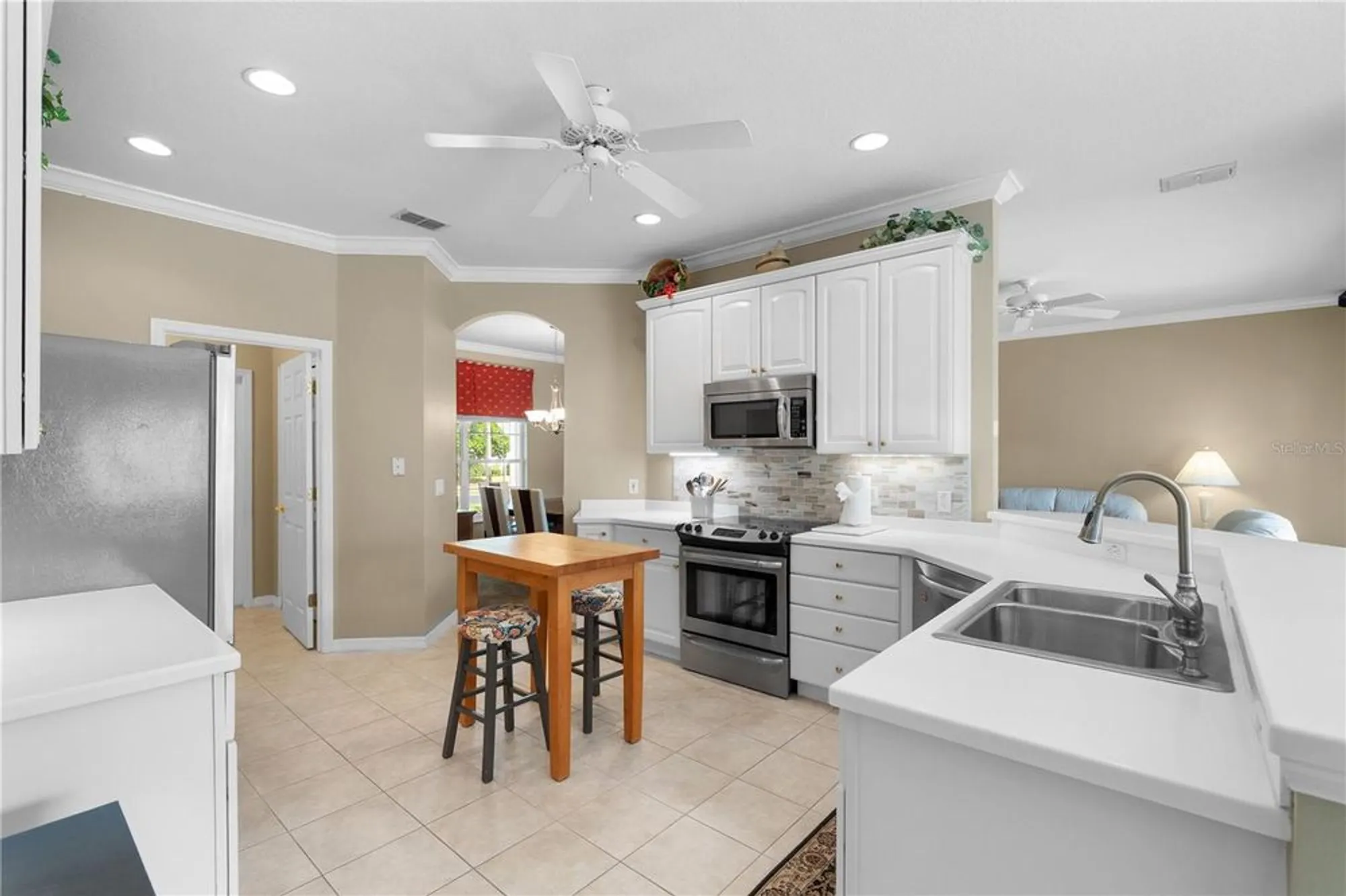 Property Slideshow image 12 of 53 | 253 sand piper dr, Kissimmee, FL, 34759