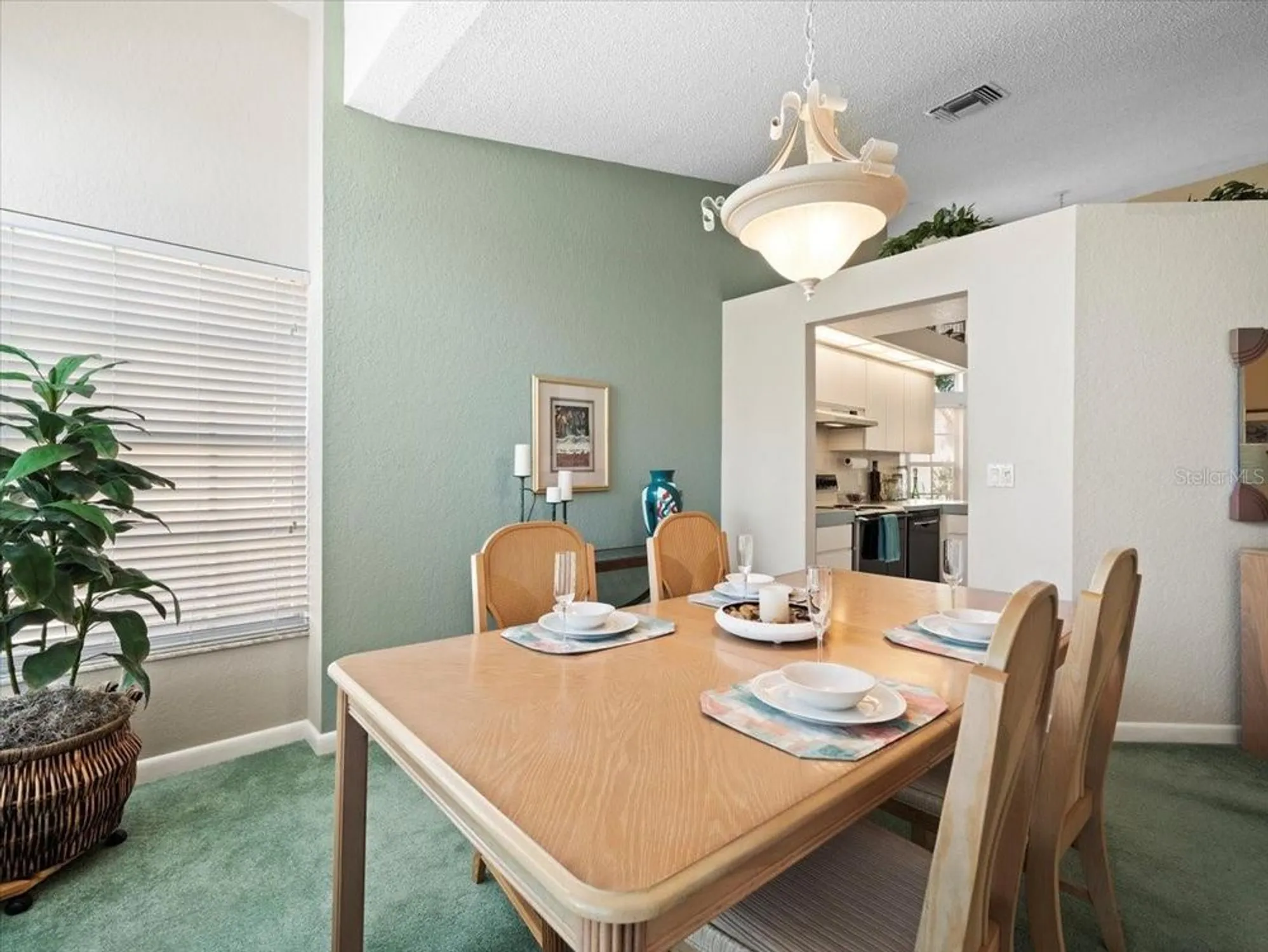 Property Slideshow image 11 of 58 | 9355 french quarters cir, Weeki Wachee, FL, 34613