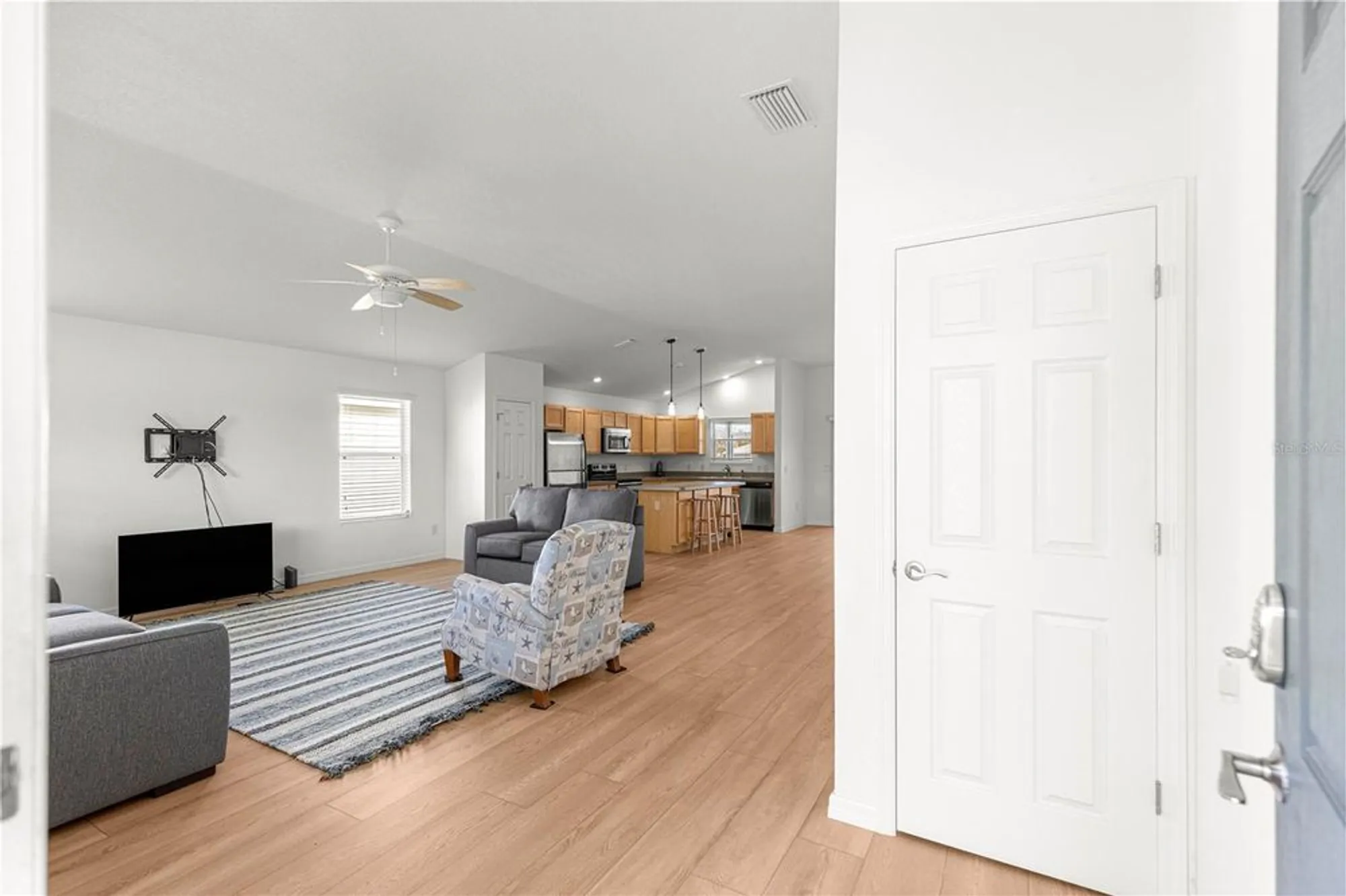 Property Slideshow image 8 of 47 | 2418 hopespring loop, The Villages, FL, 32162