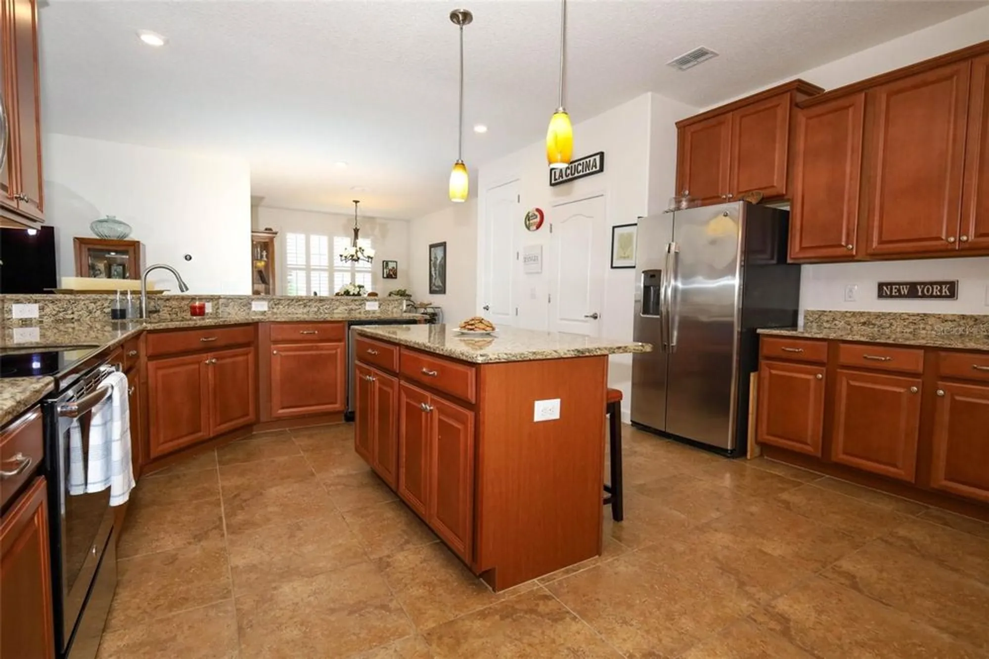 Property Slideshow image 18 of 55 | 3574 la jolla dr, Clermont, FL, 34711
