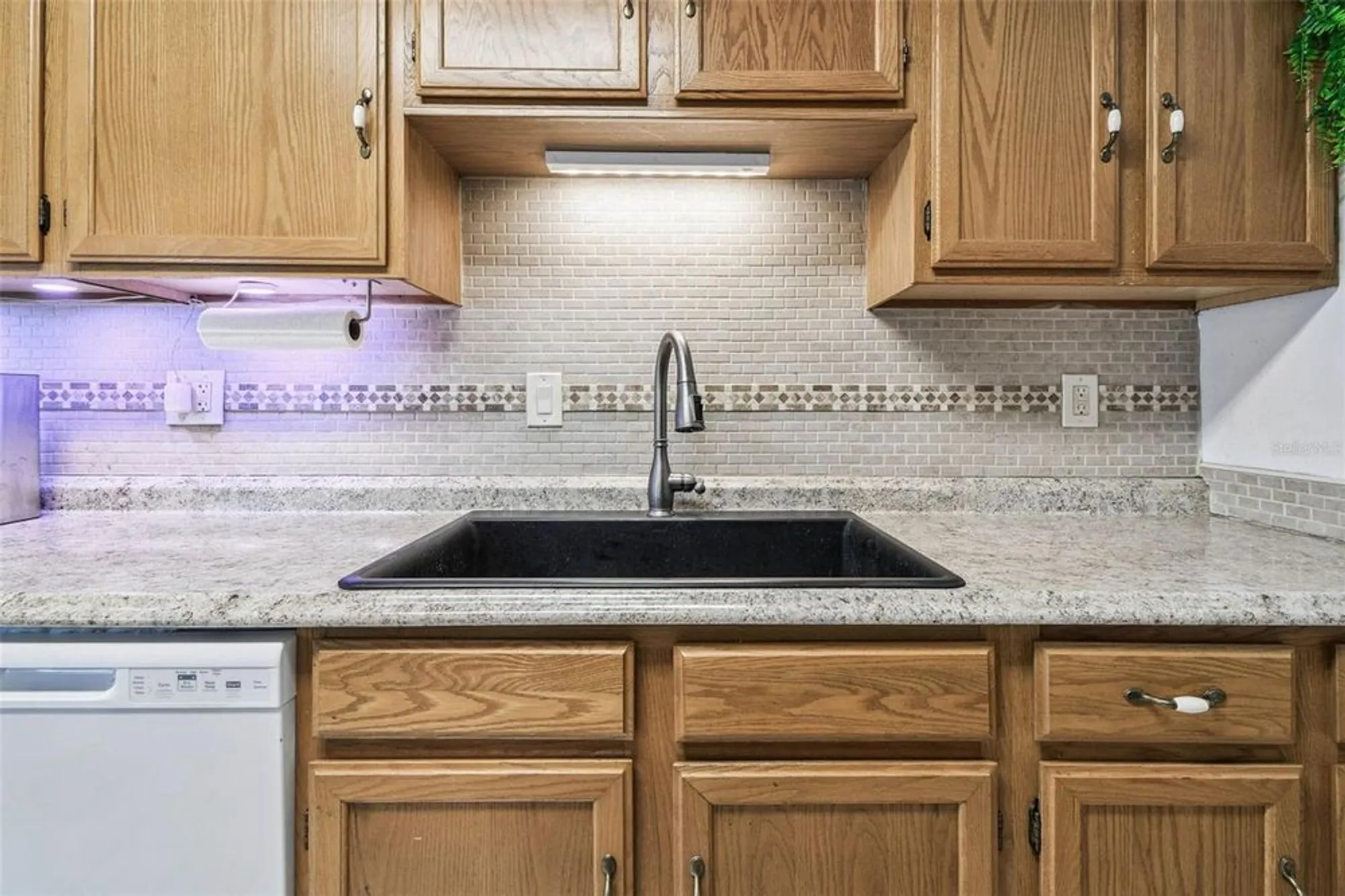 Property Slideshow image 17 of 62 | 706 plumbrook rd, Sun City Center, FL, 33573