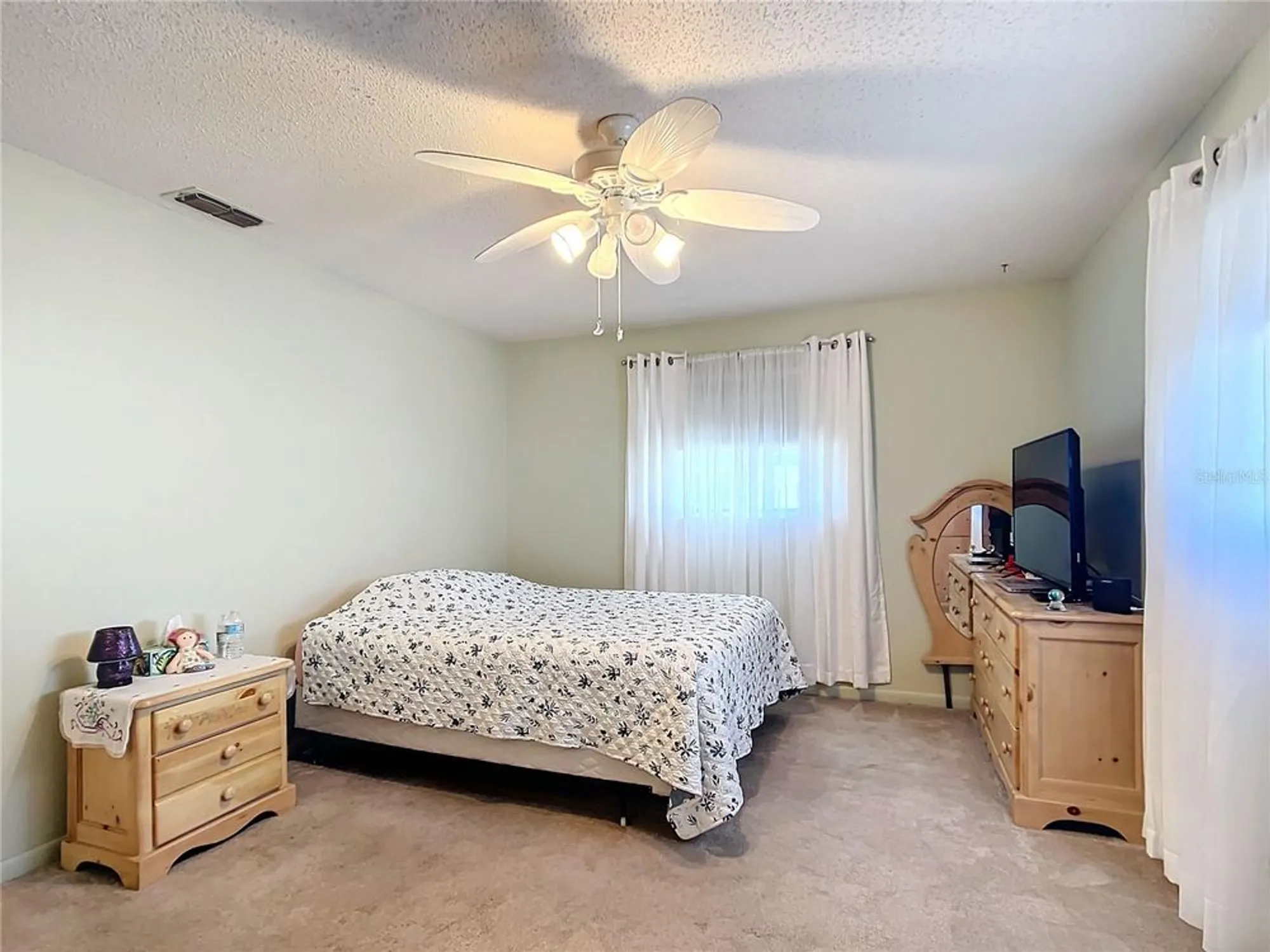 Property Slideshow image 11 of 28 | 8955 sw 104th pl, Ocala, FL, 34481