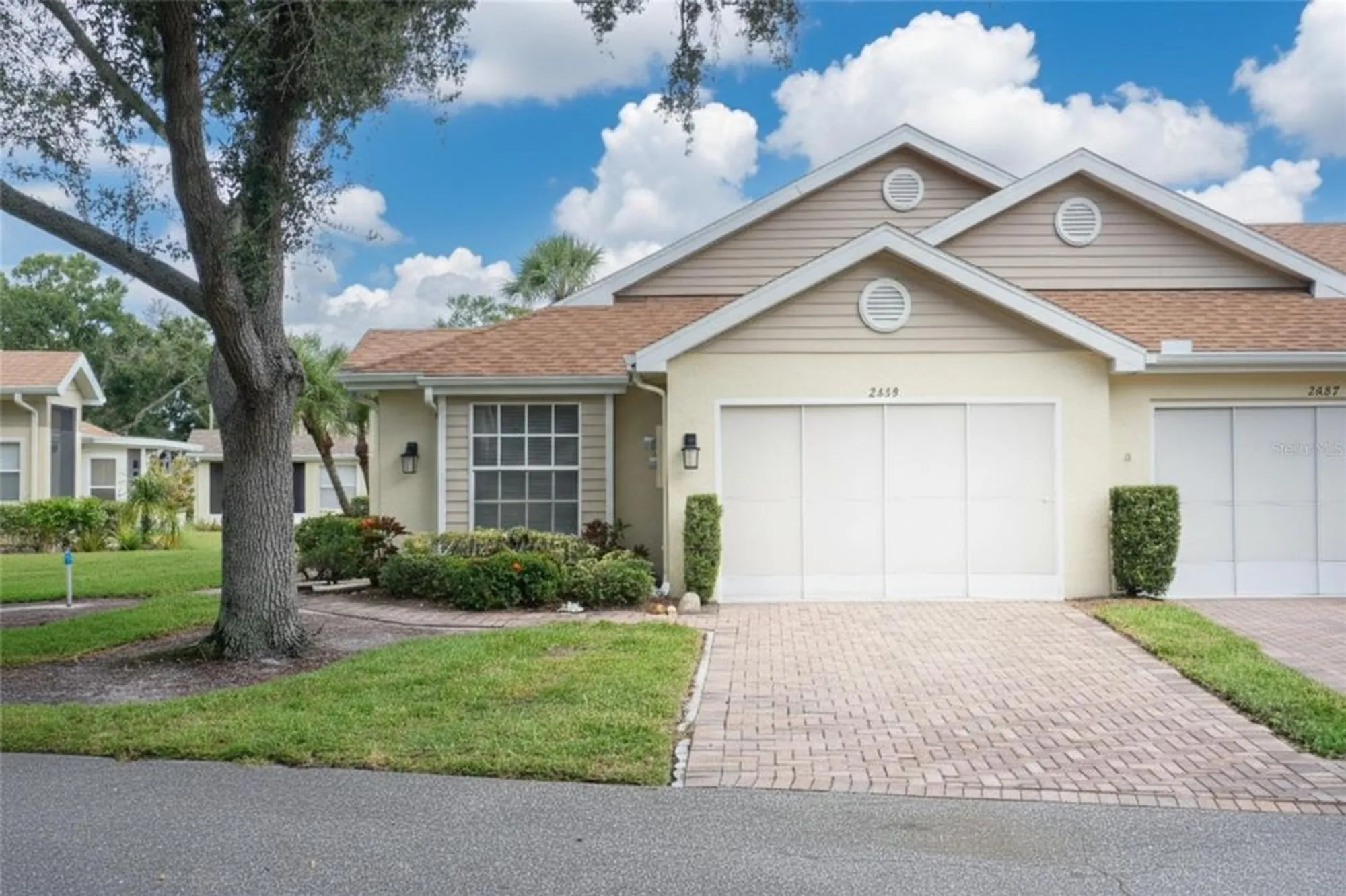 Property Slideshow image 2 of 38 | 2429 new haven cir # 64, Sun City Center, FL, 33573