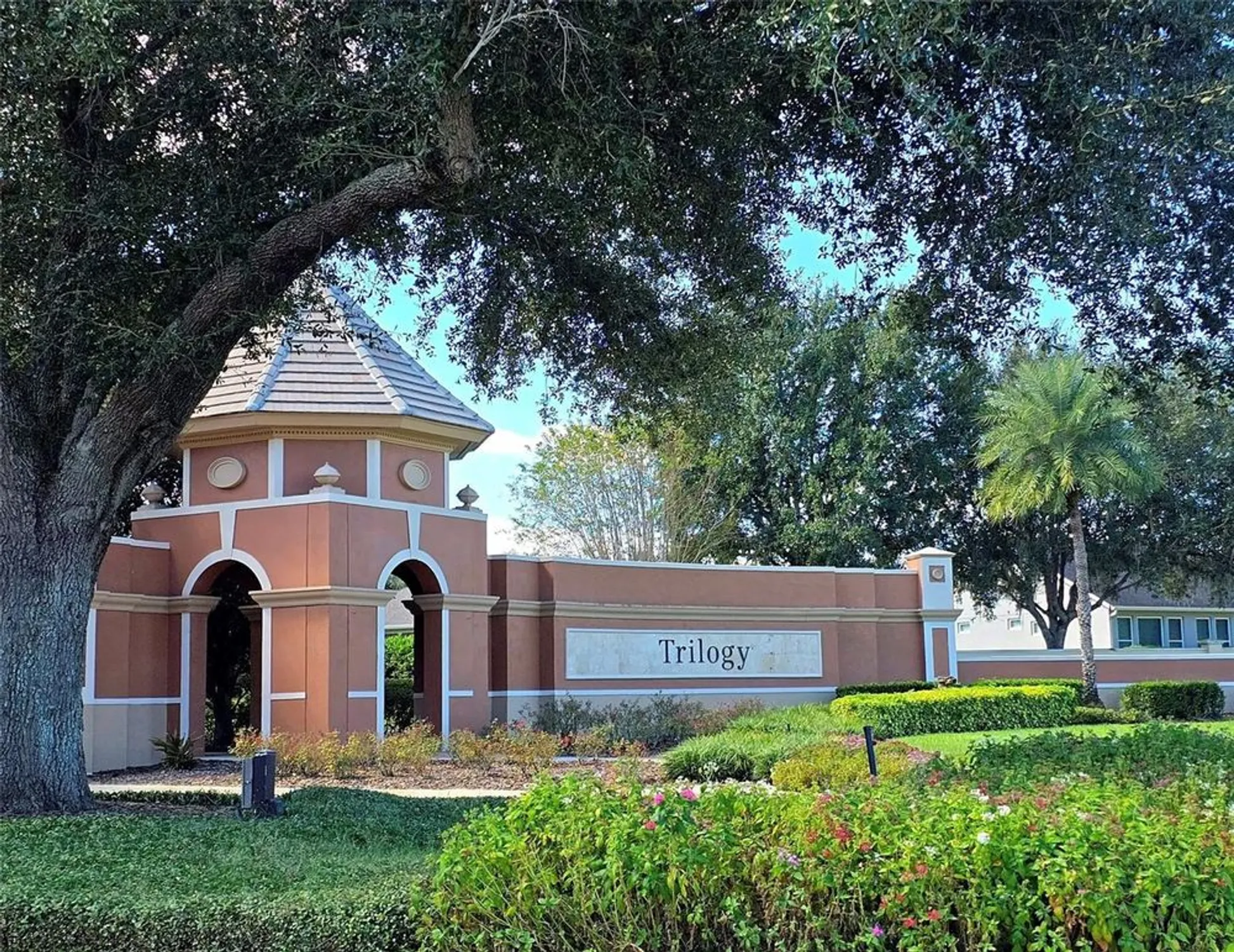 Property Slideshow image 5 of 49 | 108 crescent moon dr, Groveland, FL, 34736