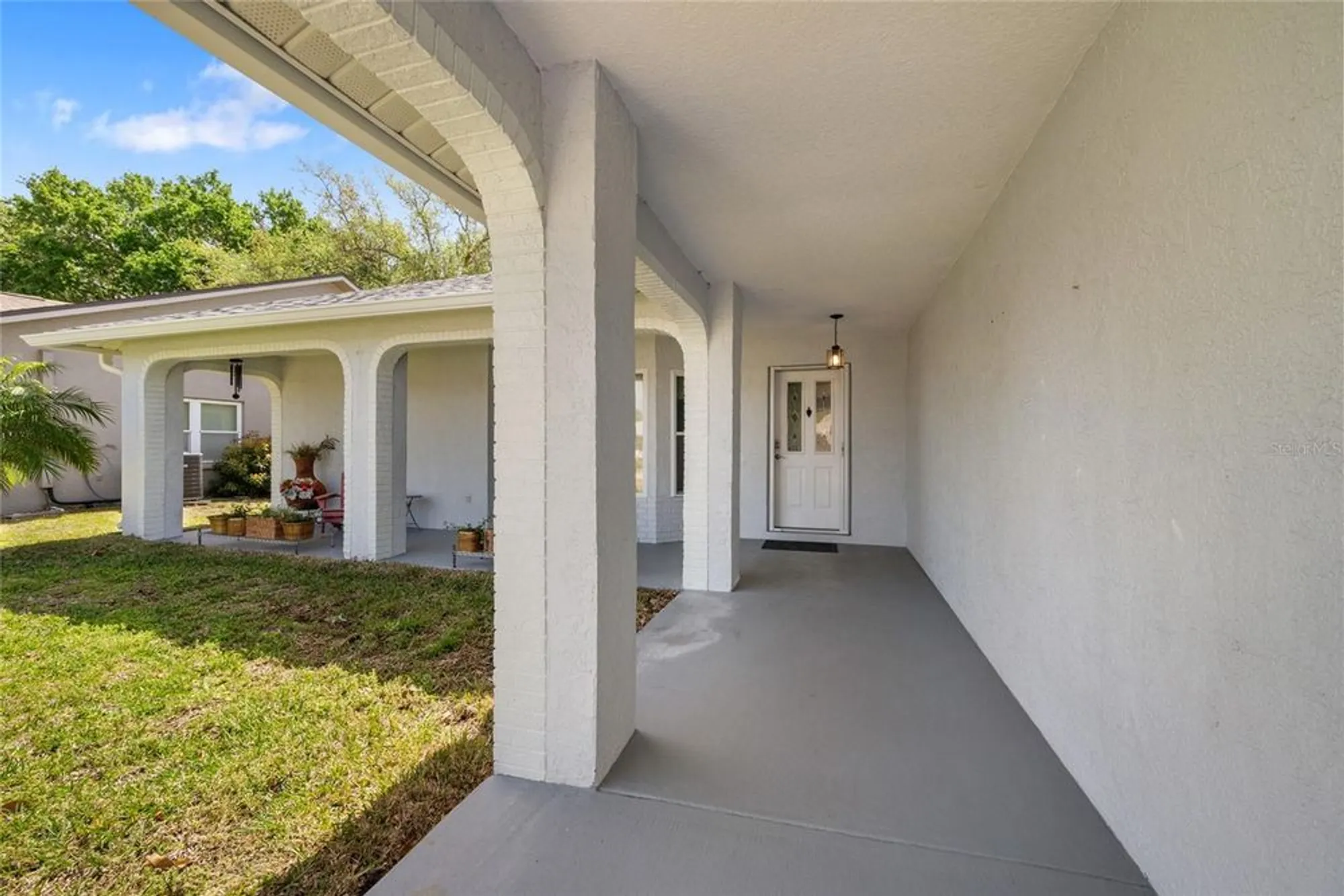 Property Slideshow image 4 of 50 | 3948 tarpon pointe cir, Palm Harbor, FL, 34684