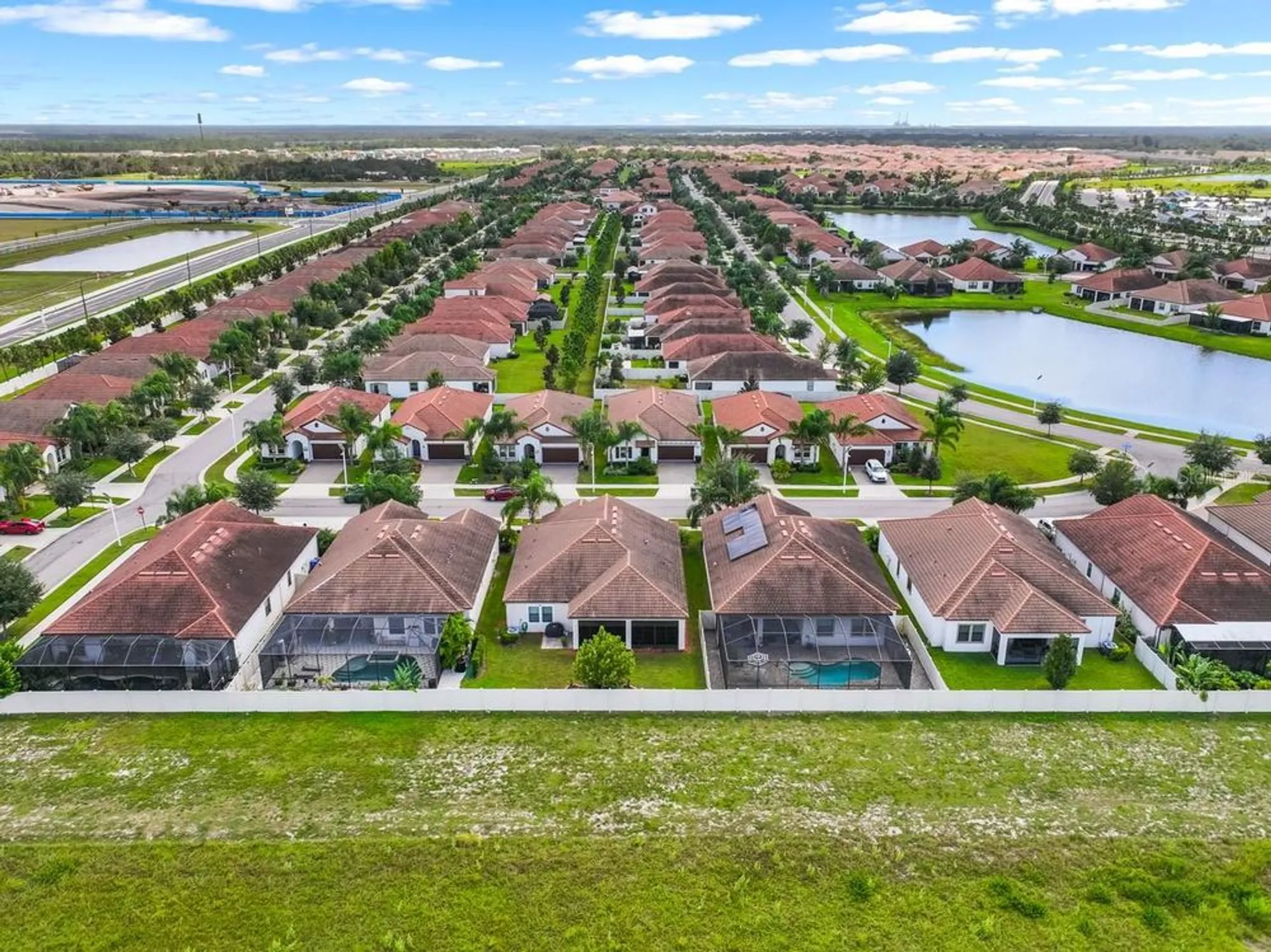 Property Slideshow image 44 of 56 | 5410 story grass ct, Wimauma, FL, 33598