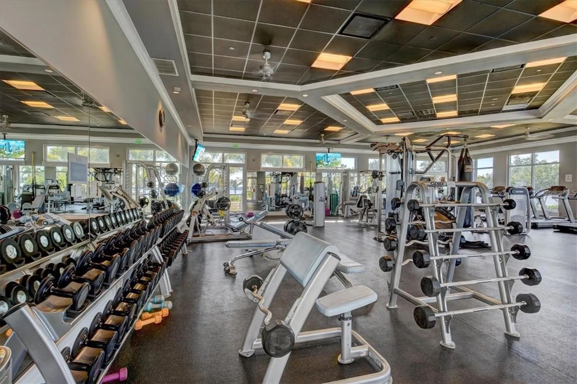 Property Slideshow image 85 of 99 | 321 sapphire lake dr 202, Bradenton, FL, 34209