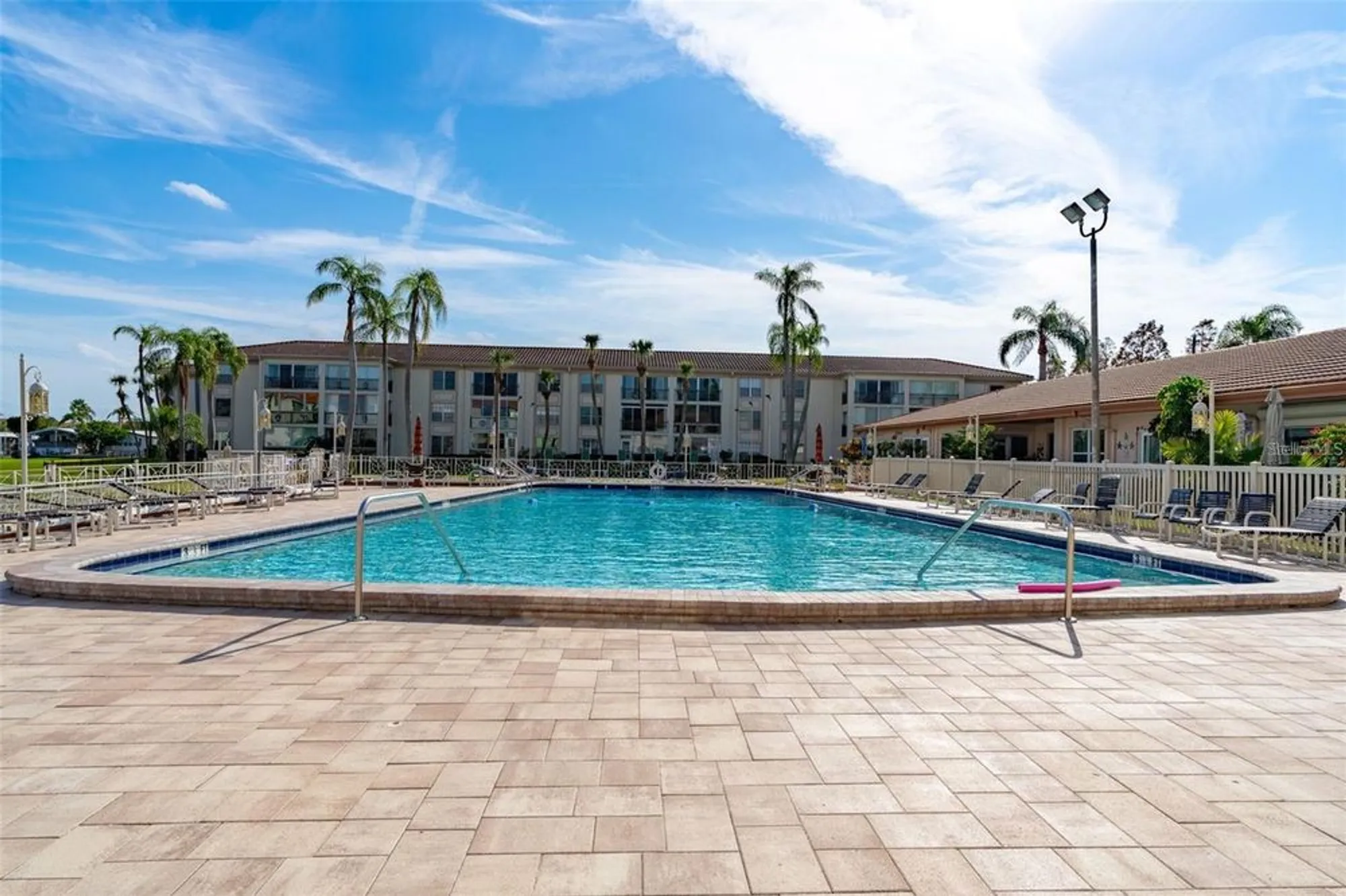 Property Slideshow image 30 of 40 | 19029 us highway 19 apt 25d, Clearwater, FL, 33764