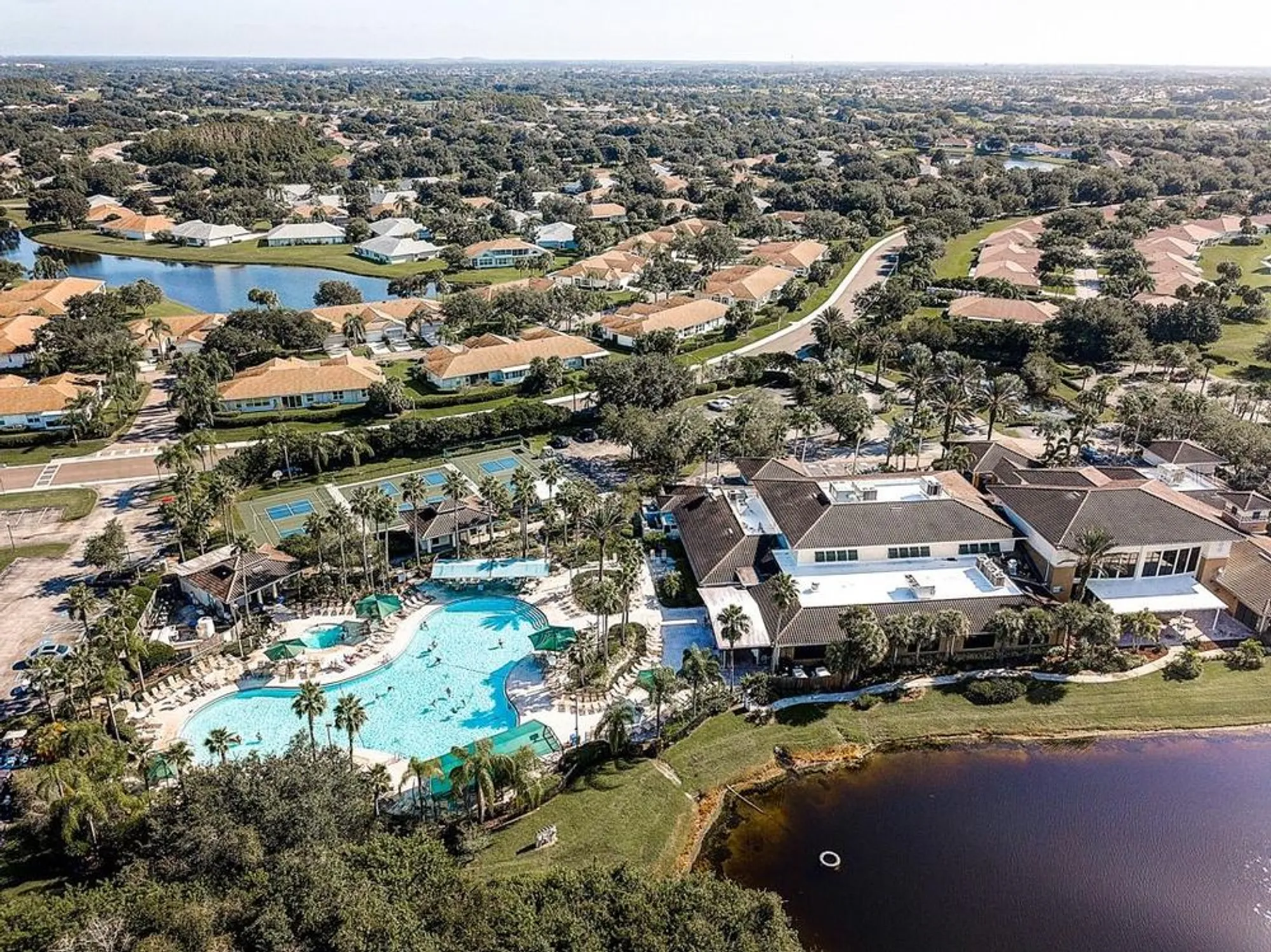 Property Slideshow image 41 of 63 | 1802 bedford ln 2, Sun City Center, FL, 33573