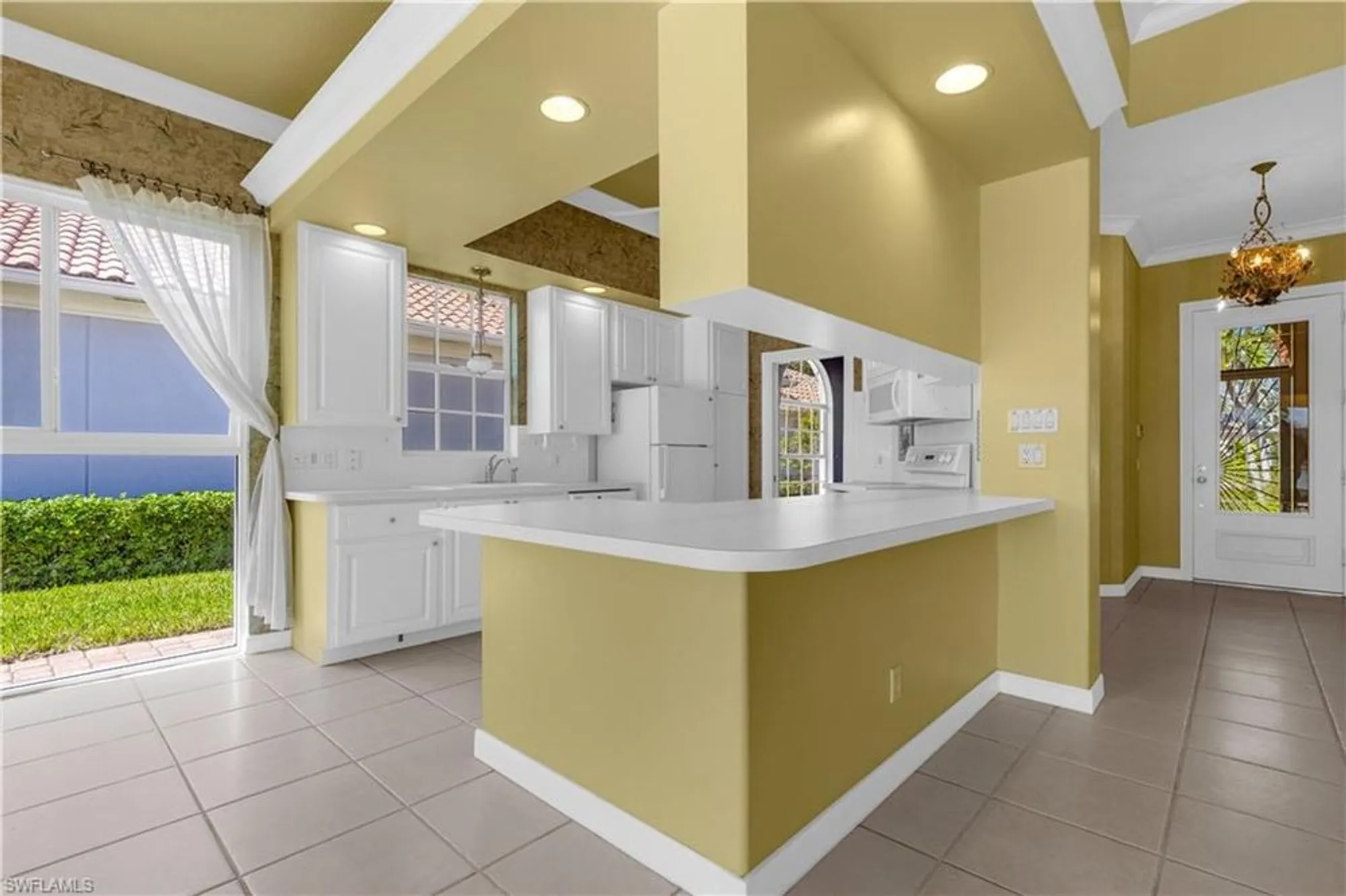 Property Slideshow image 17 of 49 | 3790 whidbey way, Naples, FL, 34119