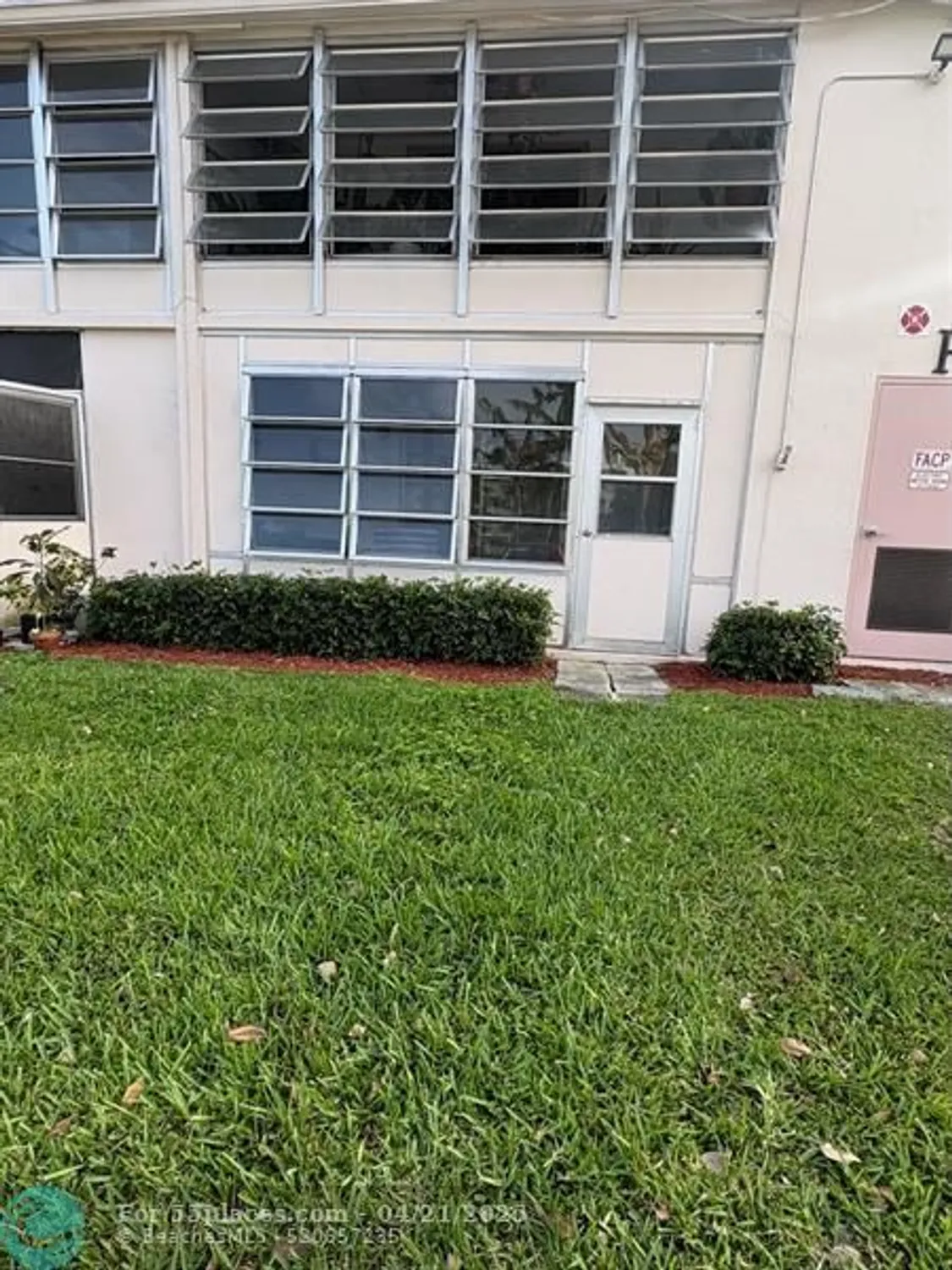 Property Slideshow image 17 of 17 | 319 farnham p # 319, Deerfield Beach, FL, 33442