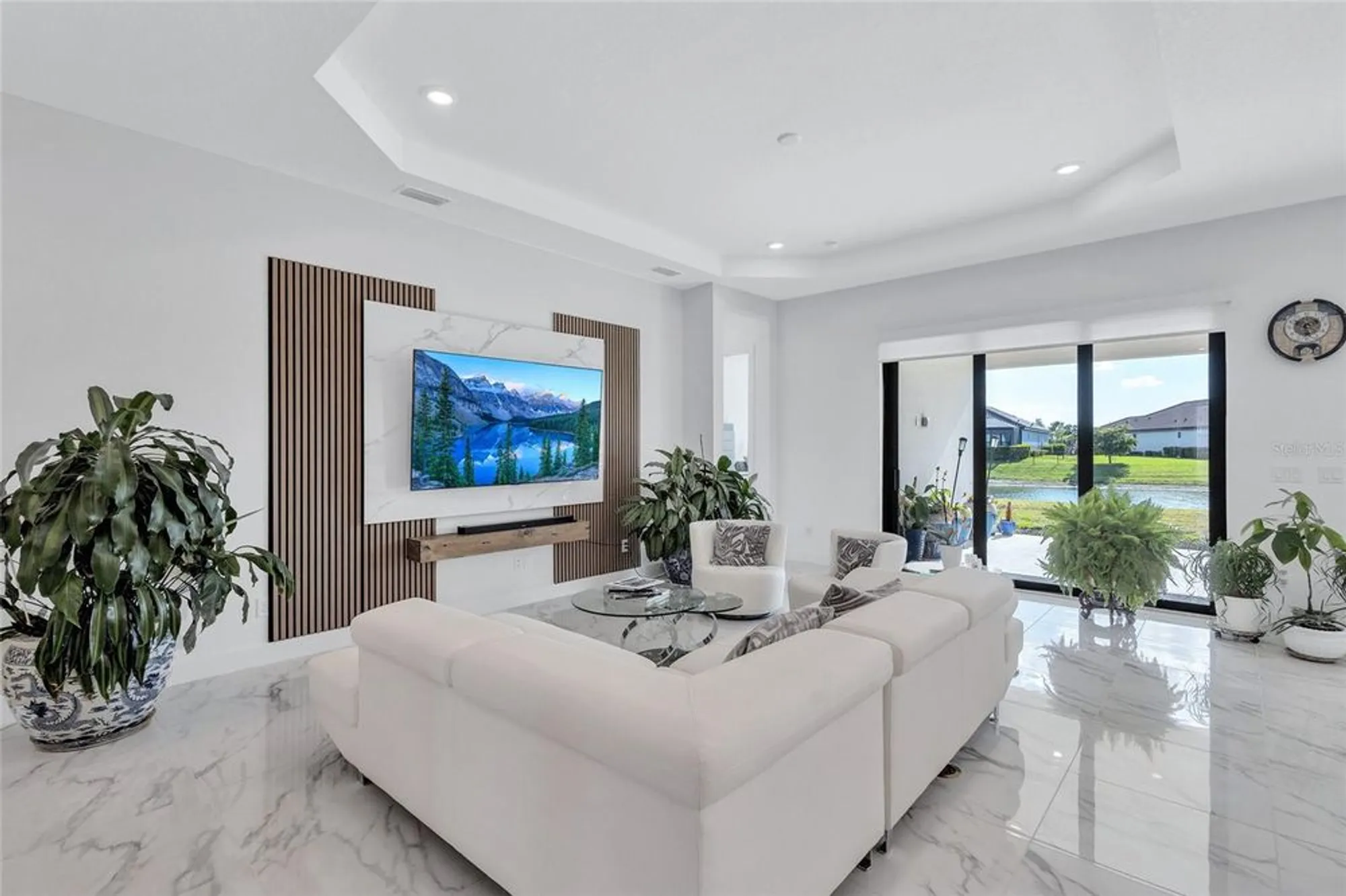 Property Slideshow image 6 of 56 | 6203 grandview hill ct, Bradenton, FL, 34203