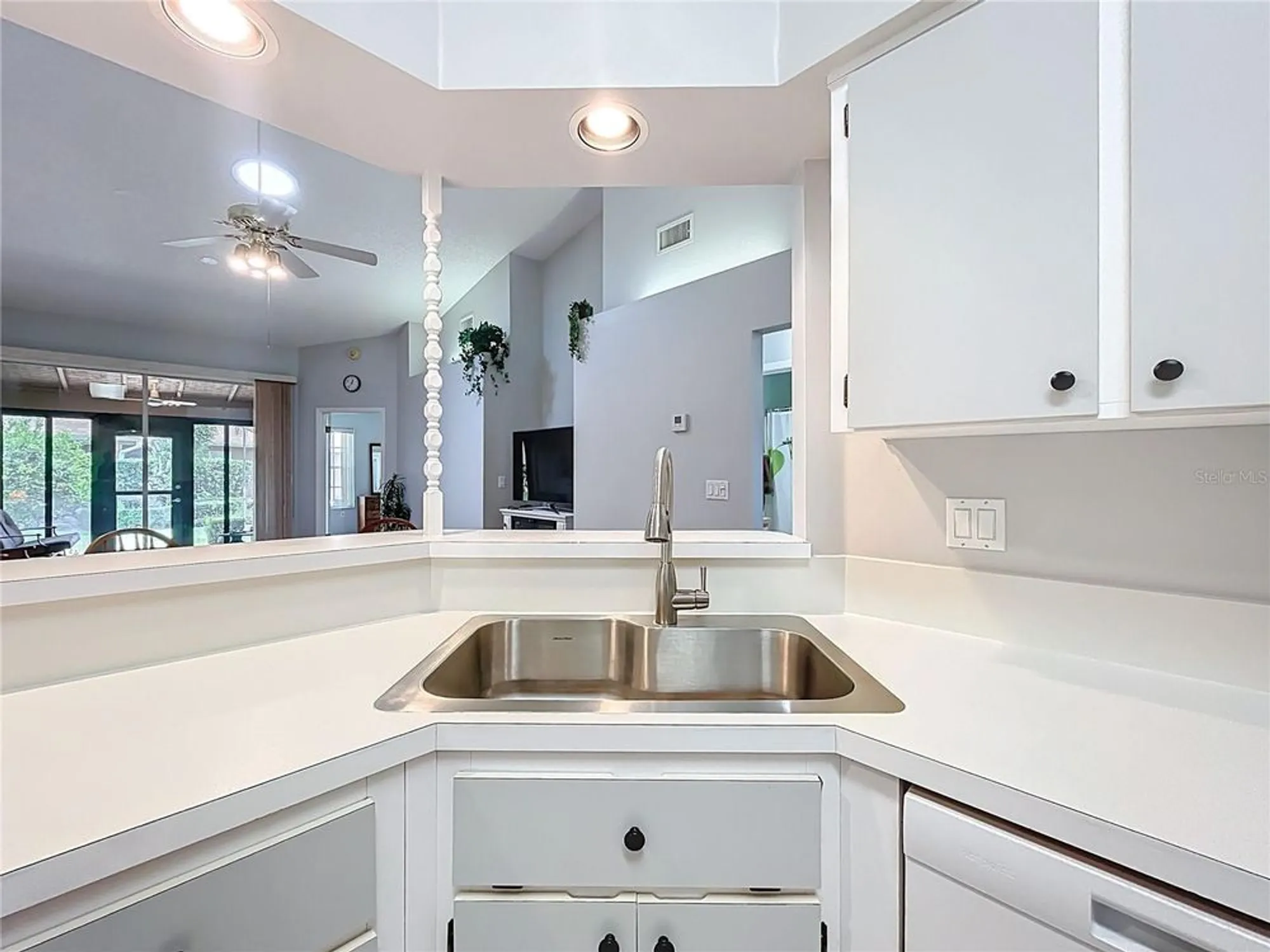 Property Slideshow image 8 of 55 | 5530 rosewall cir, Leesburg, FL, 34748