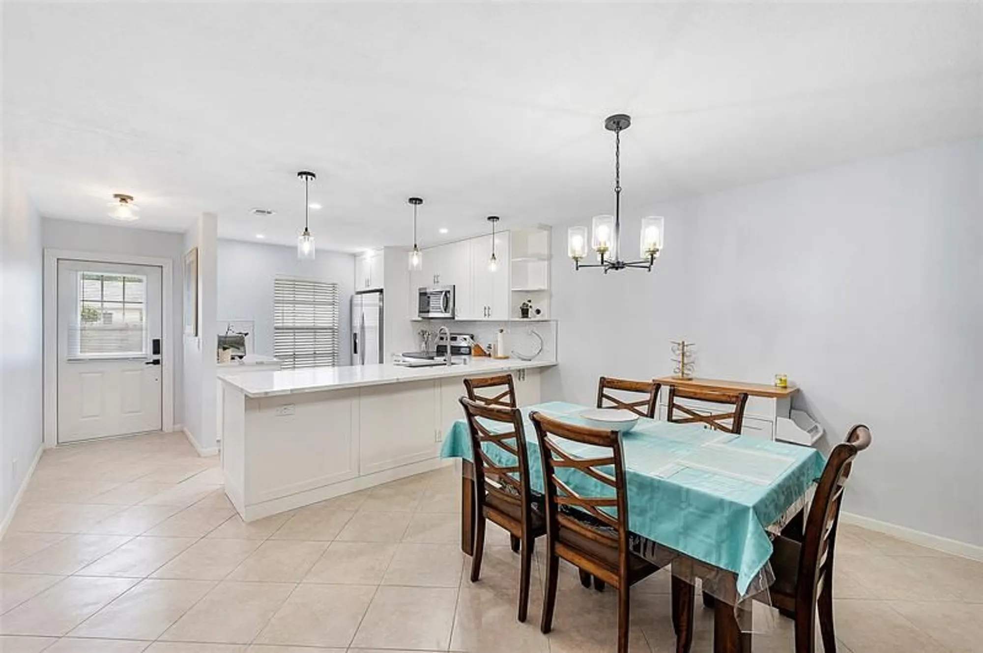 Property Slideshow image 3 of 27 | 393 bennington ln # 393, Lake Worth, FL, 33467