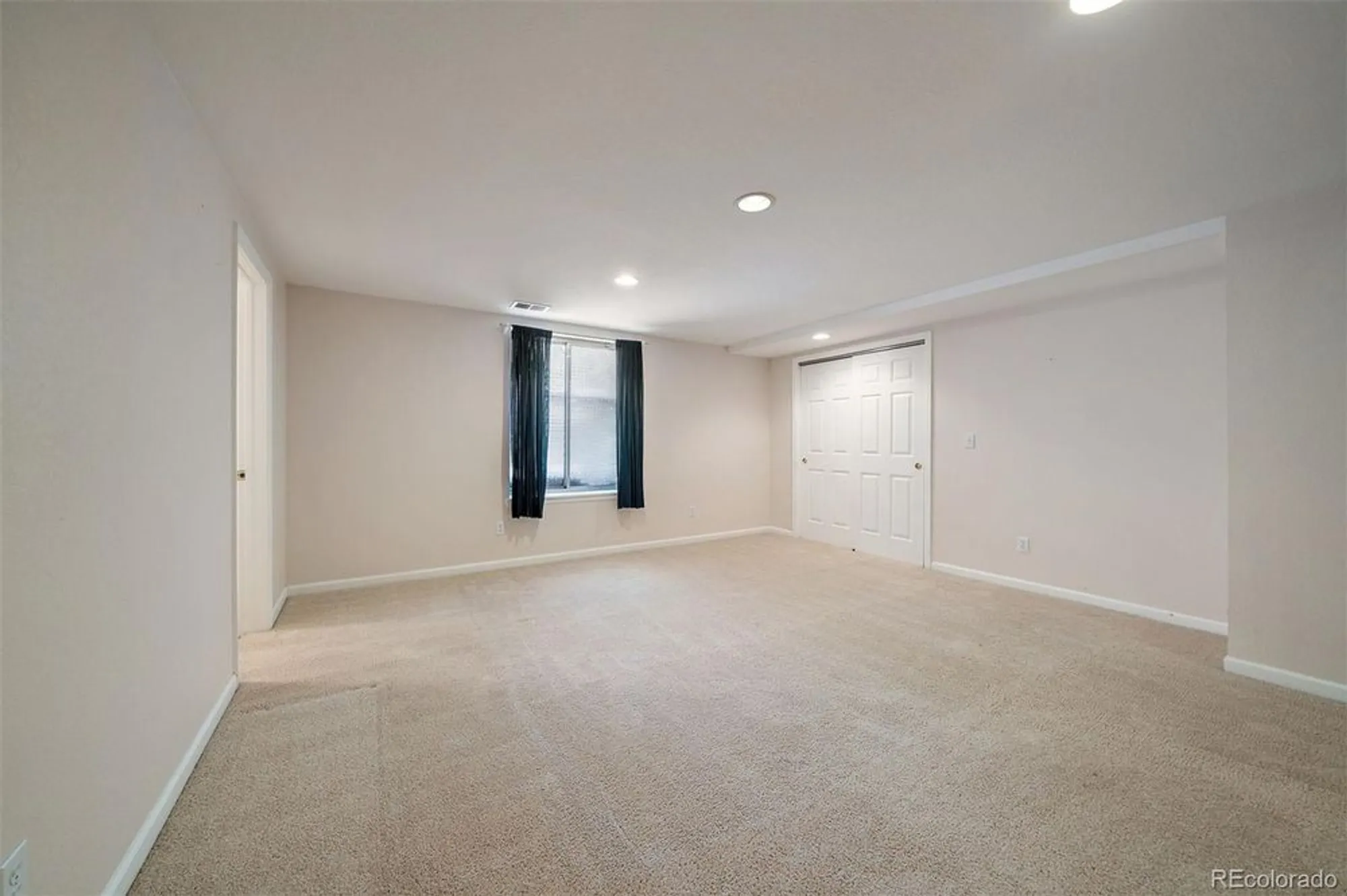 Property Slideshow image 26 of 28 | 2788 w greens dr, Littleton, CO, 80123