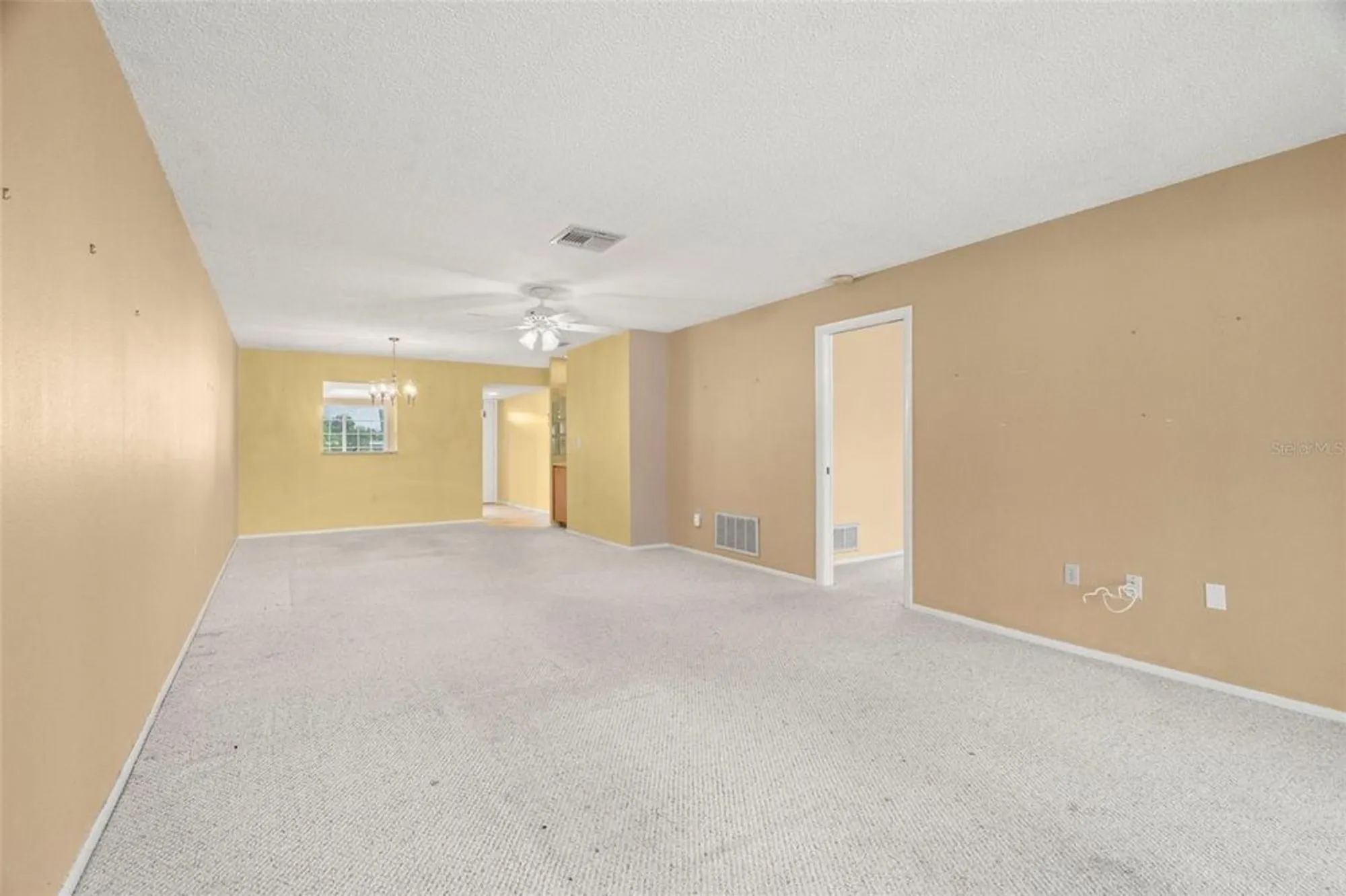 Property Slideshow image 16 of 39 | 8111 braddock cir 6, Port Richey, FL, 34668