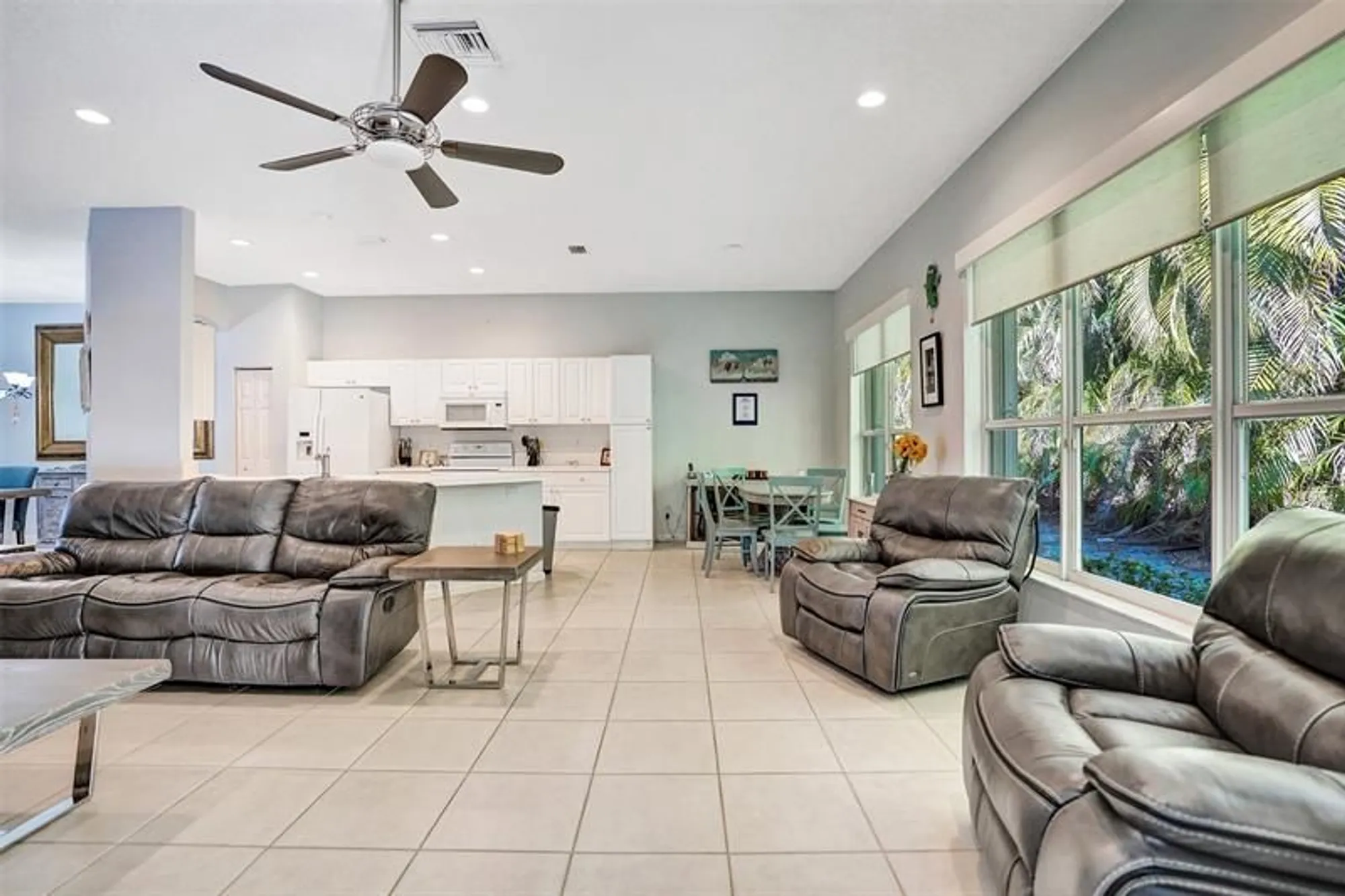 Property Slideshow image 19 of 48 | 7992 rockford rd, Boynton Beach, FL, 33472