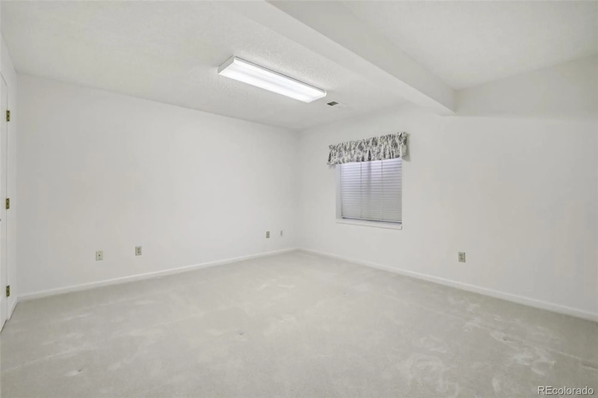 Property Slideshow image 26 of 47 | 6 abernathy ct, Highlands Ranch, CO, 80130